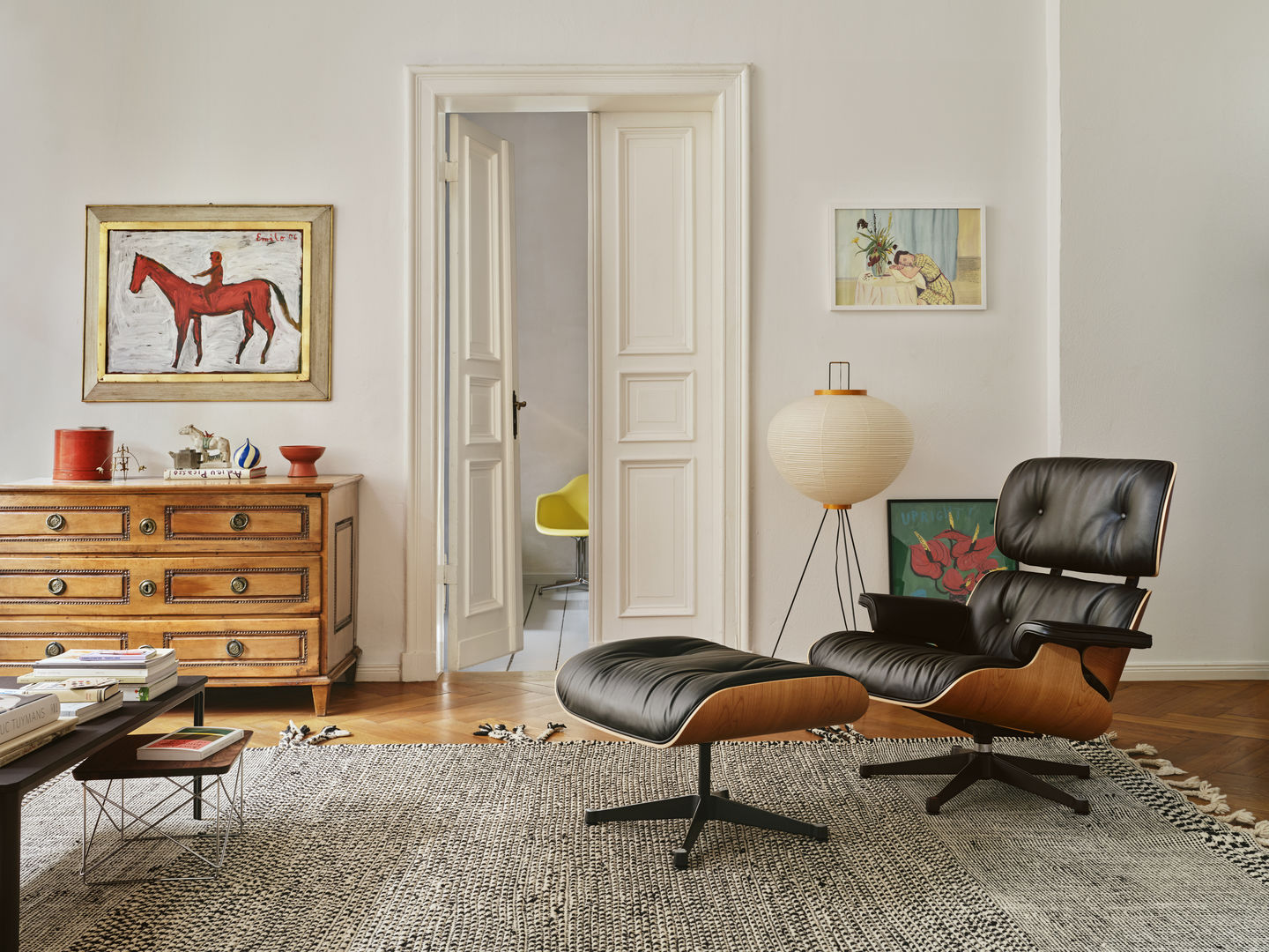 Complimentary Material Upgrade for the Eames Lounge Chair