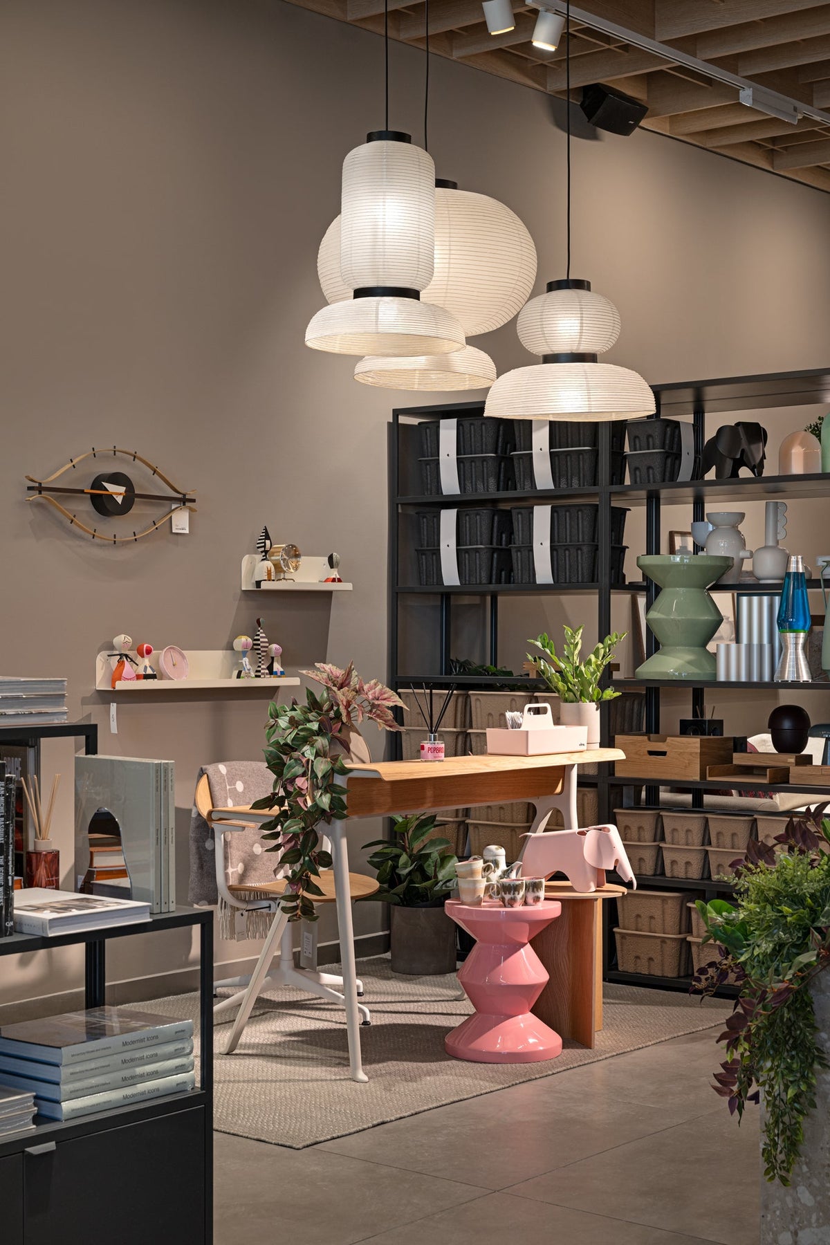 Home of Solinfo_USM office_showroom