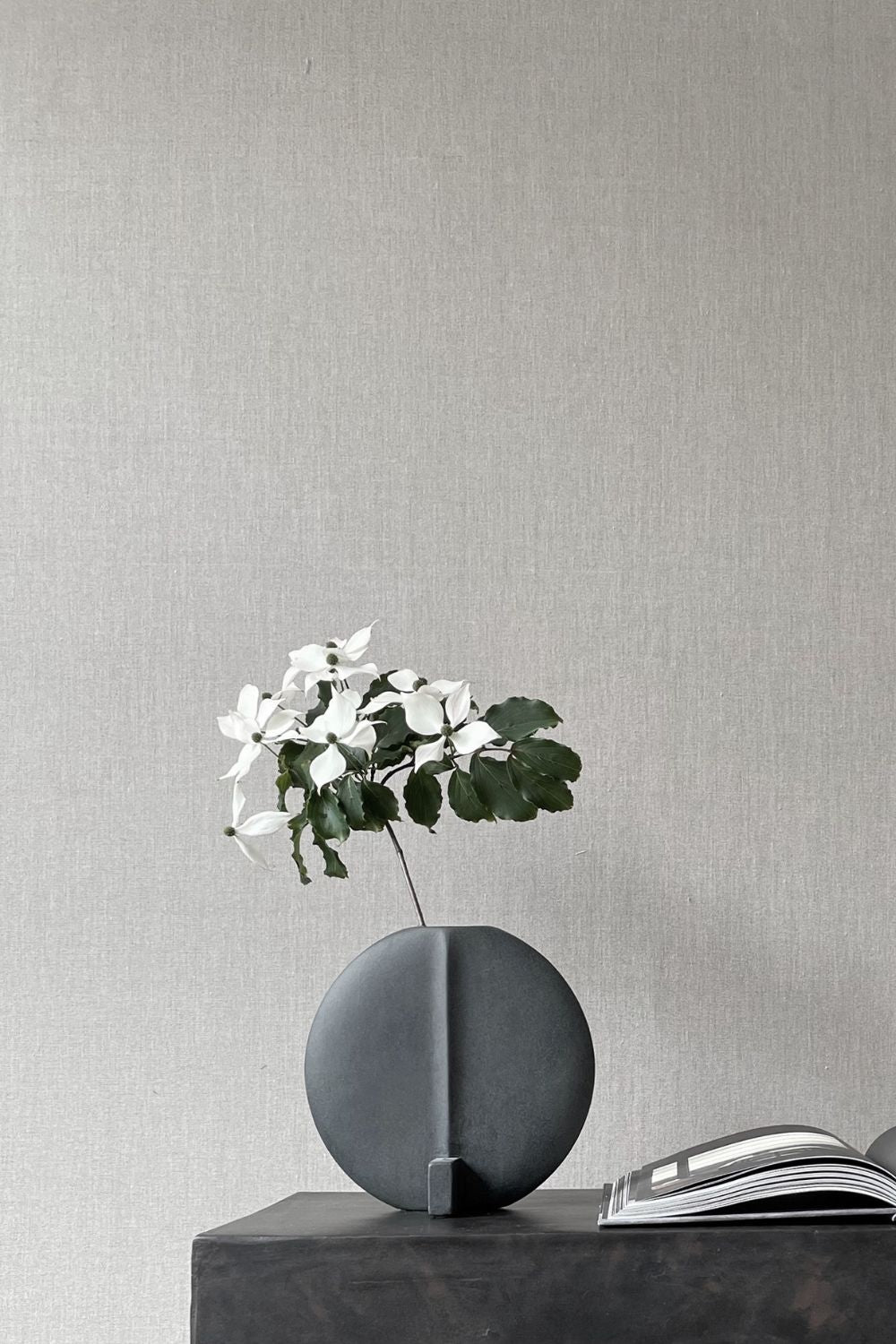 Guggenheim Vase Petit Black | 101 Copenhagen | Home of Solinfo