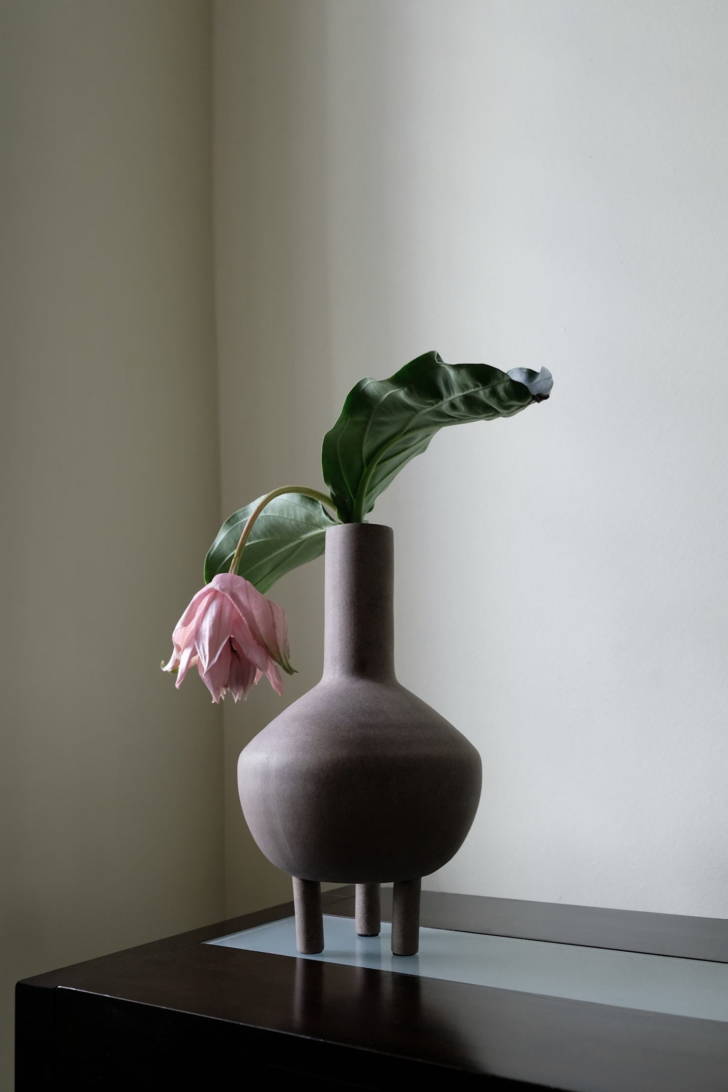 Duck Vase, Fat Taupe