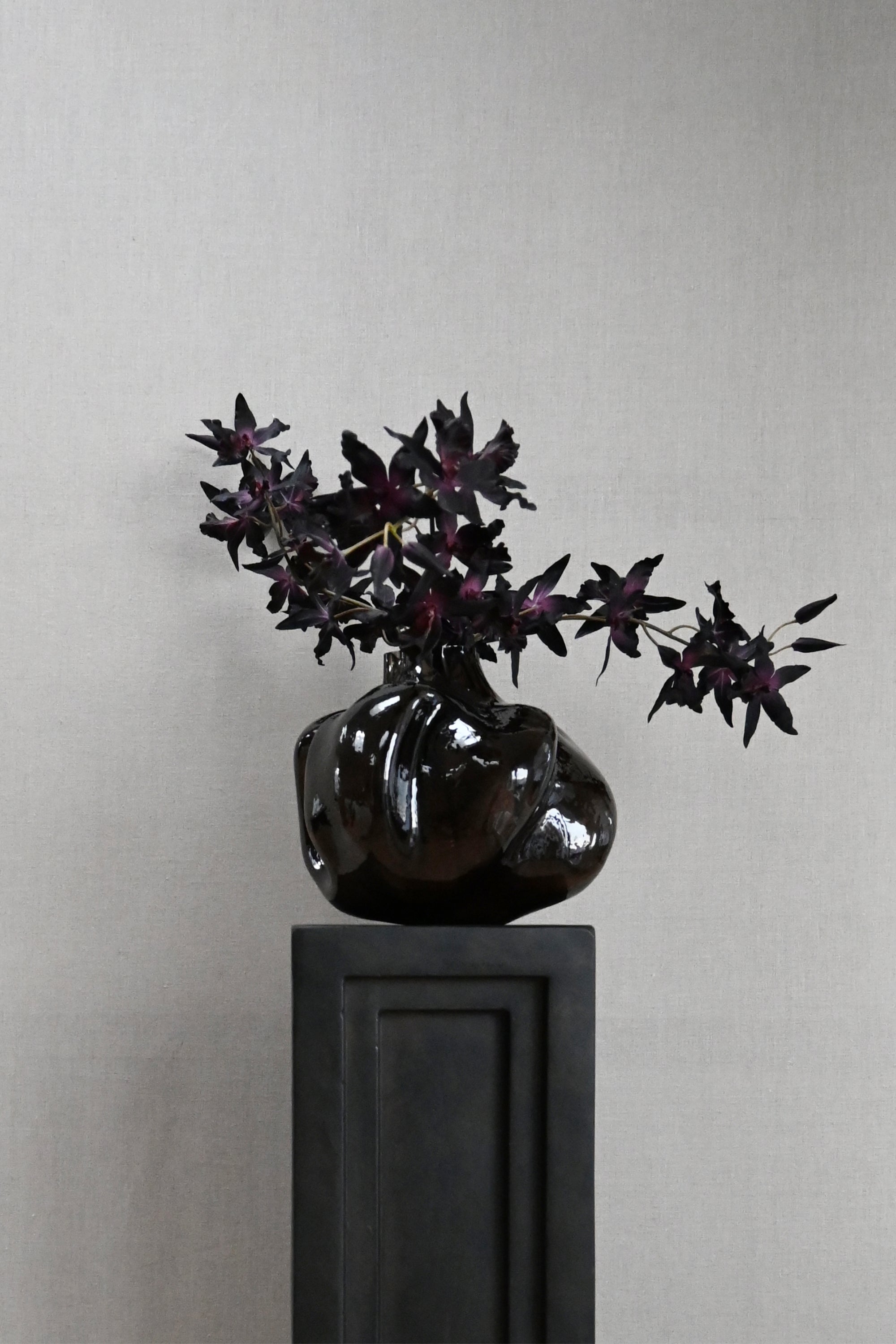 Wabi közepes füstös üveg váza