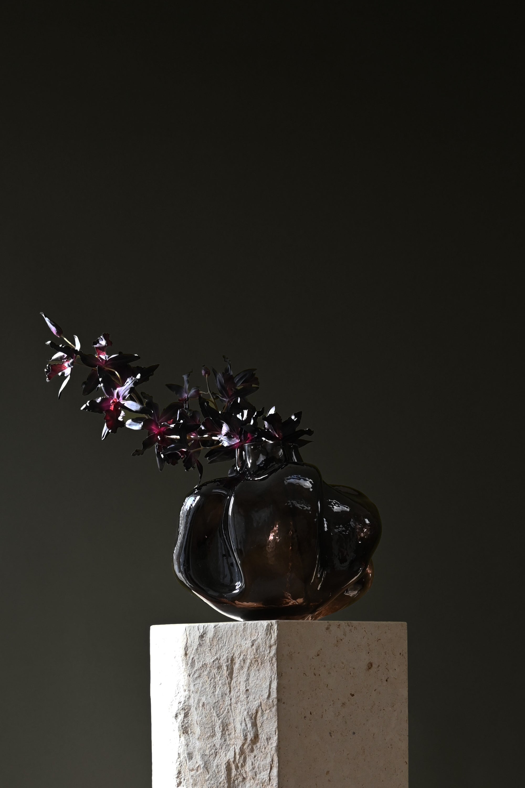 Wabi közepes füstös üveg váza