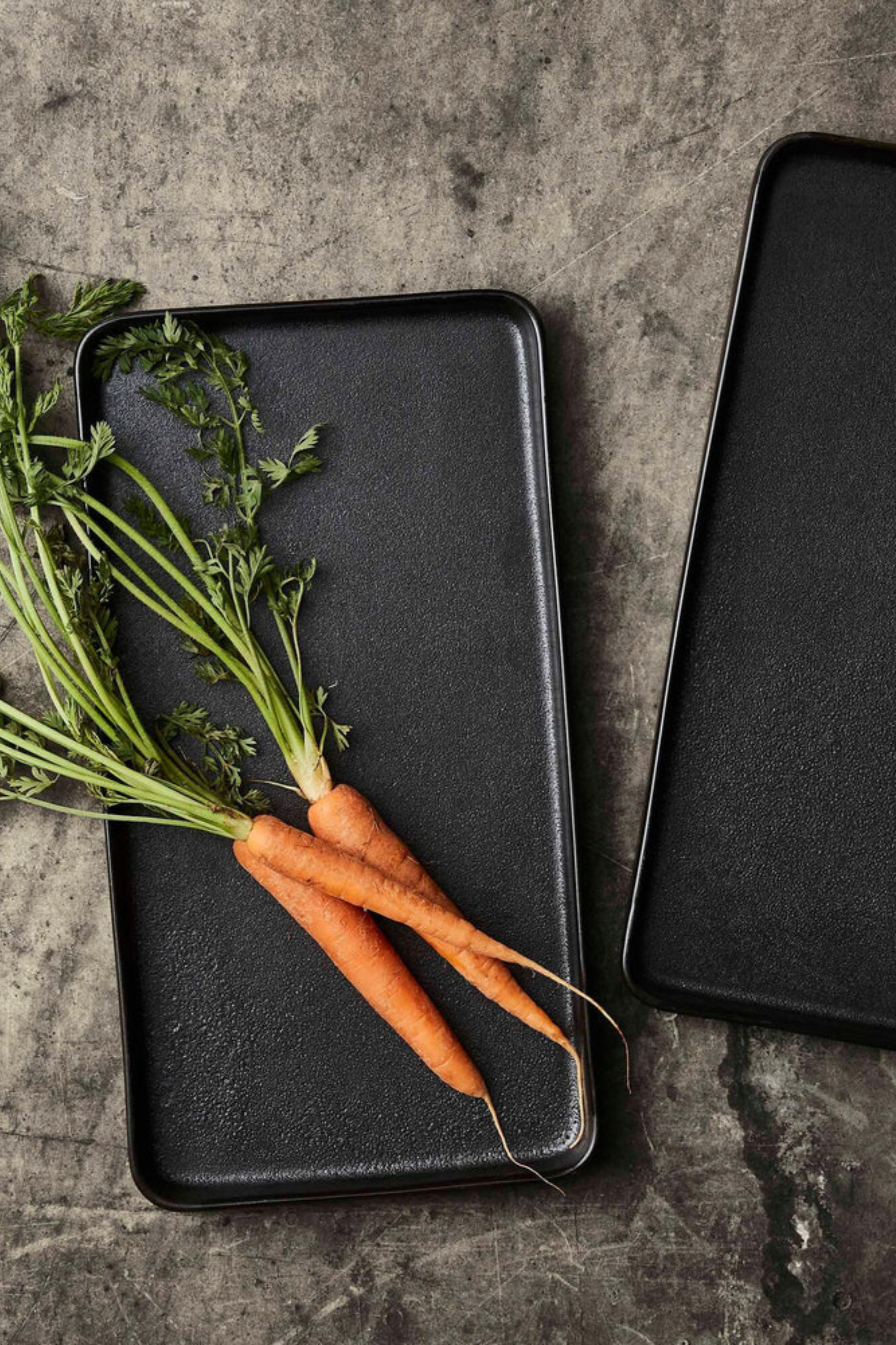 Raw Black Square Tray Set