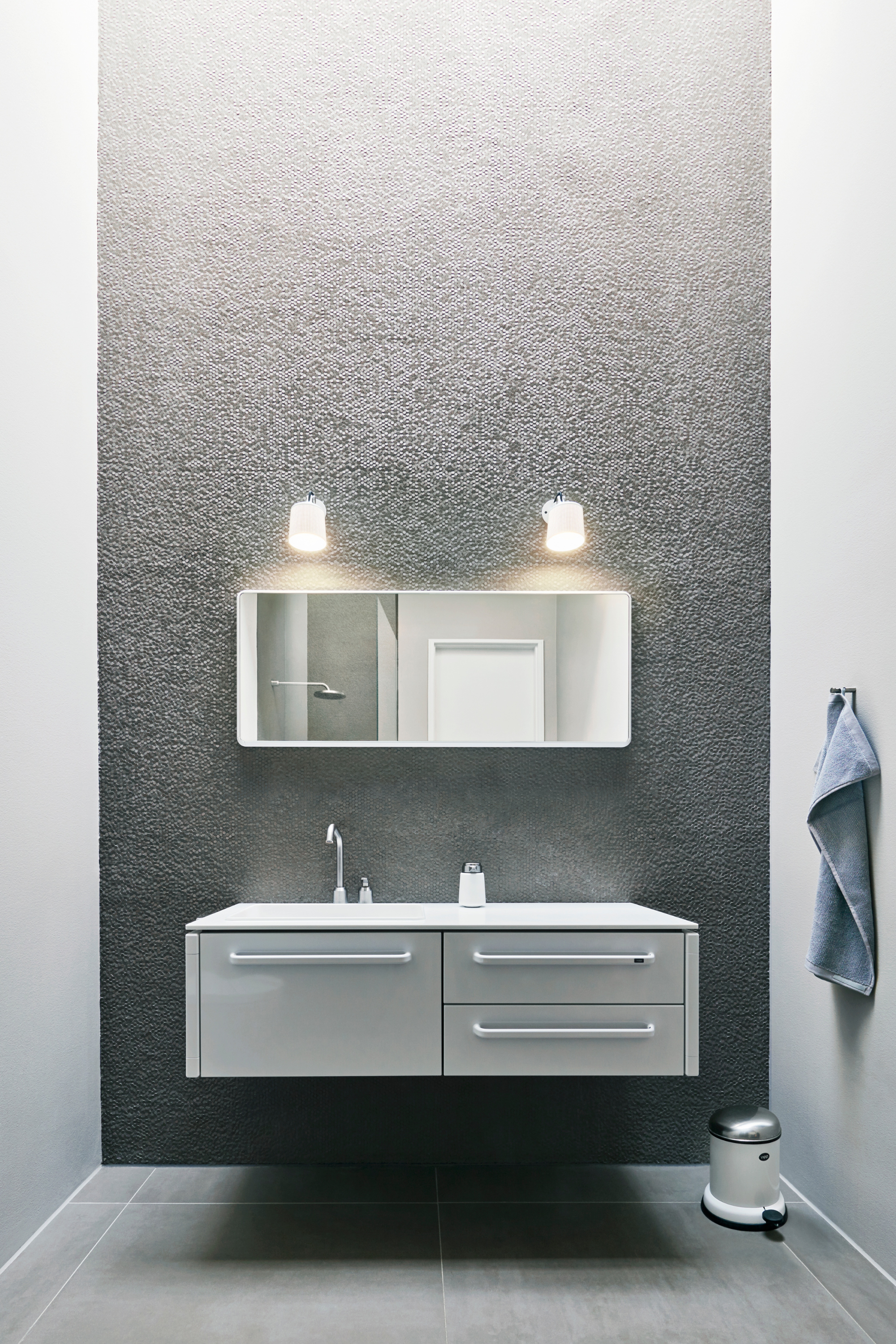Vipp912 White Mirror