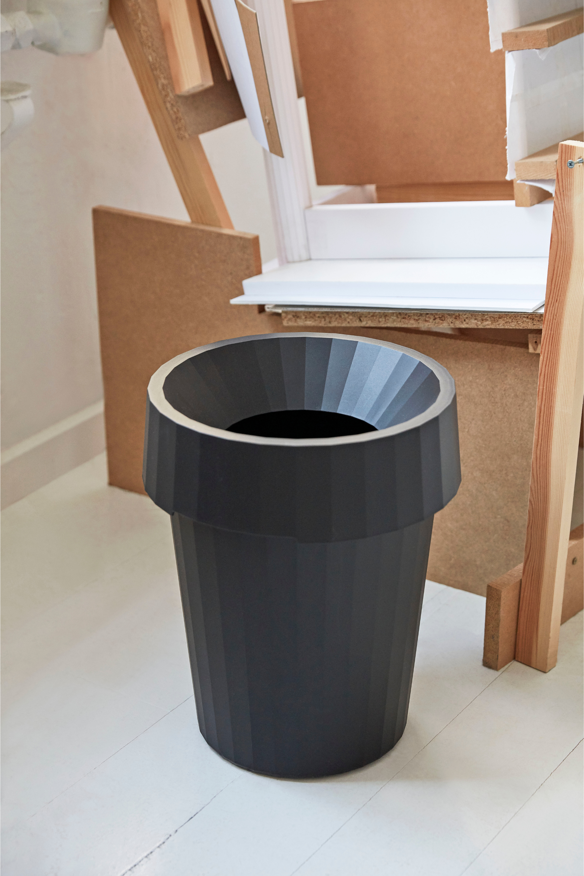 Shade Black Waste Bin