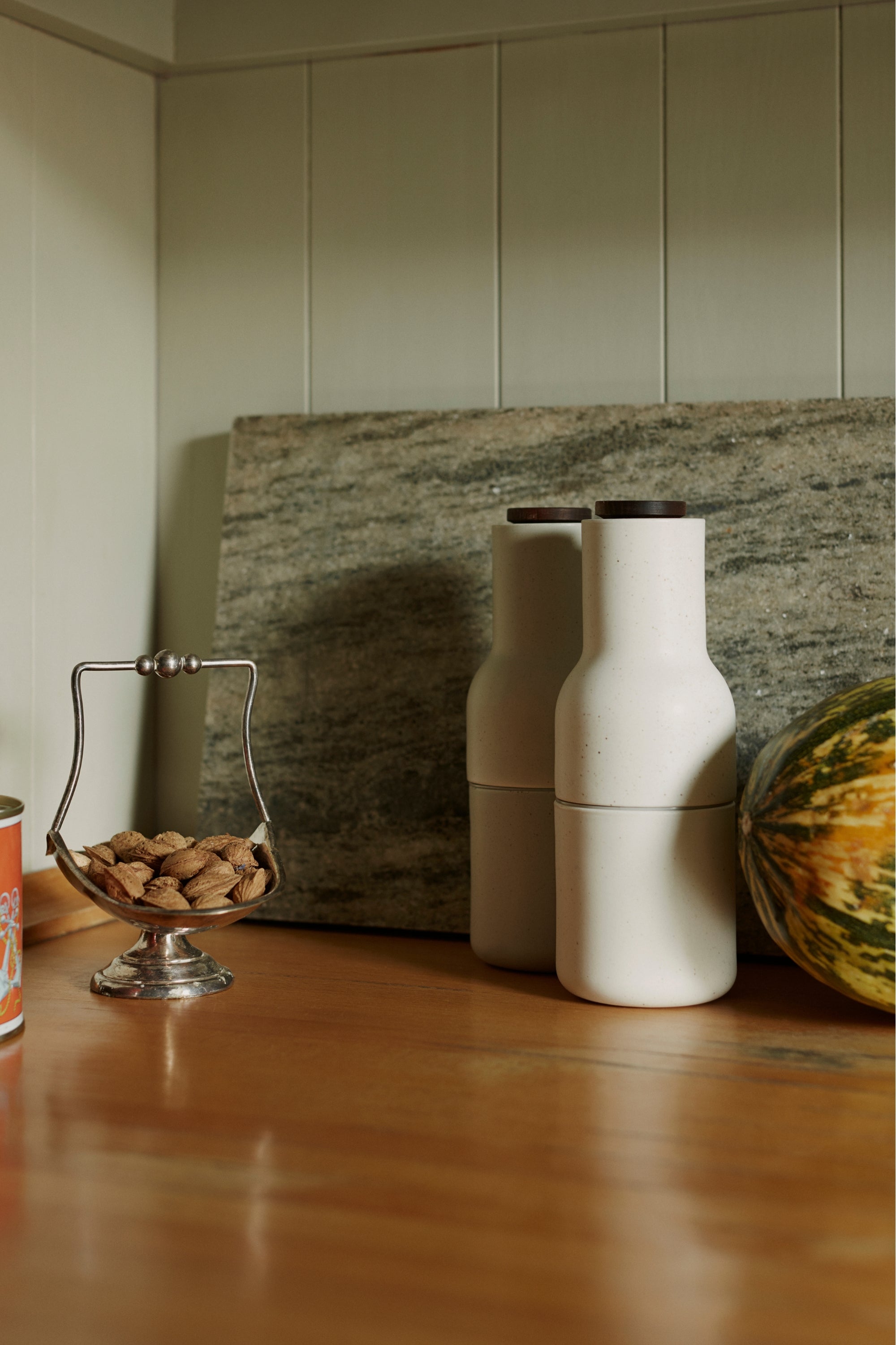 Bottle grinder ceramic
