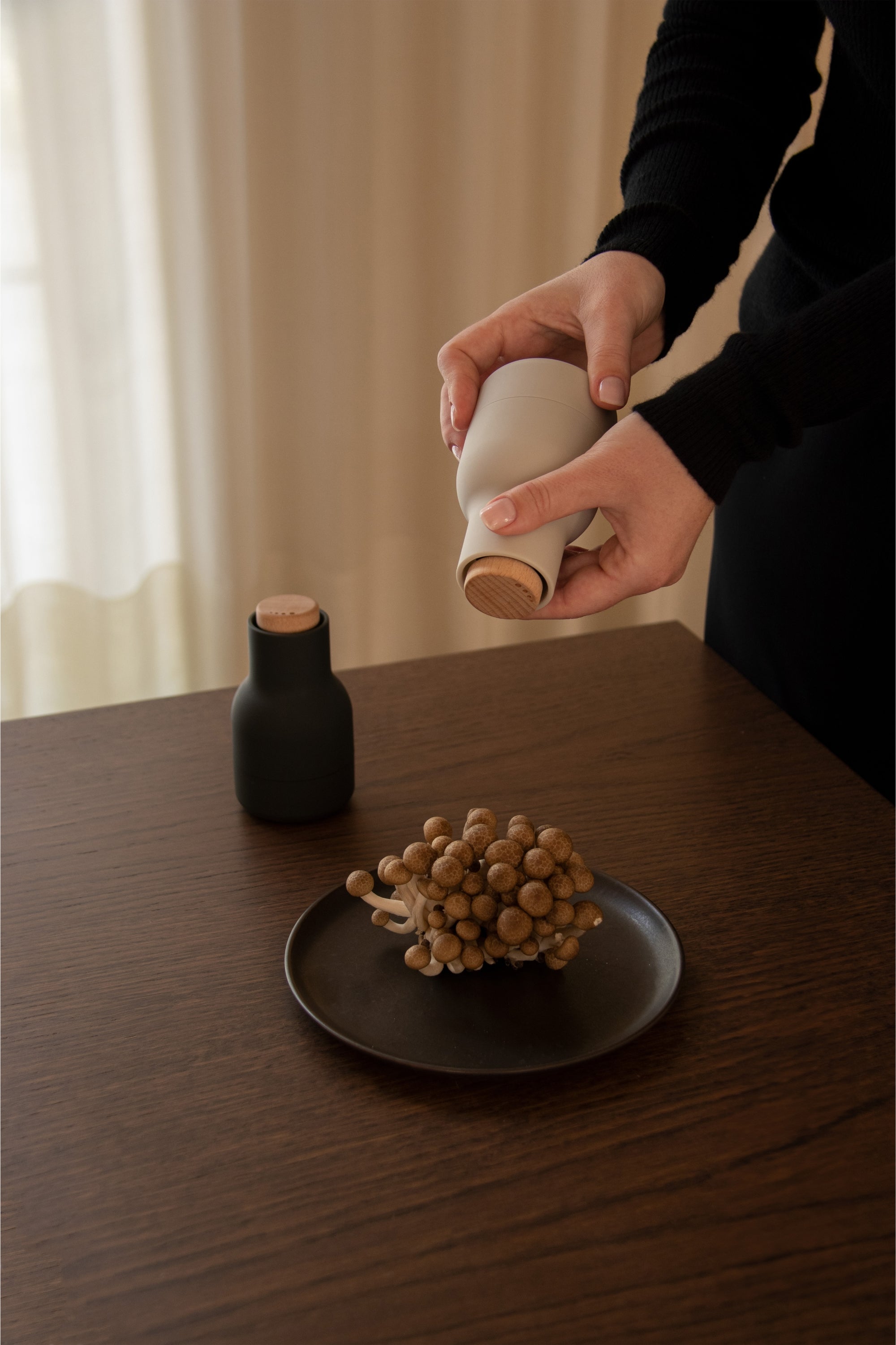 Bottle grinder small carbon-ash