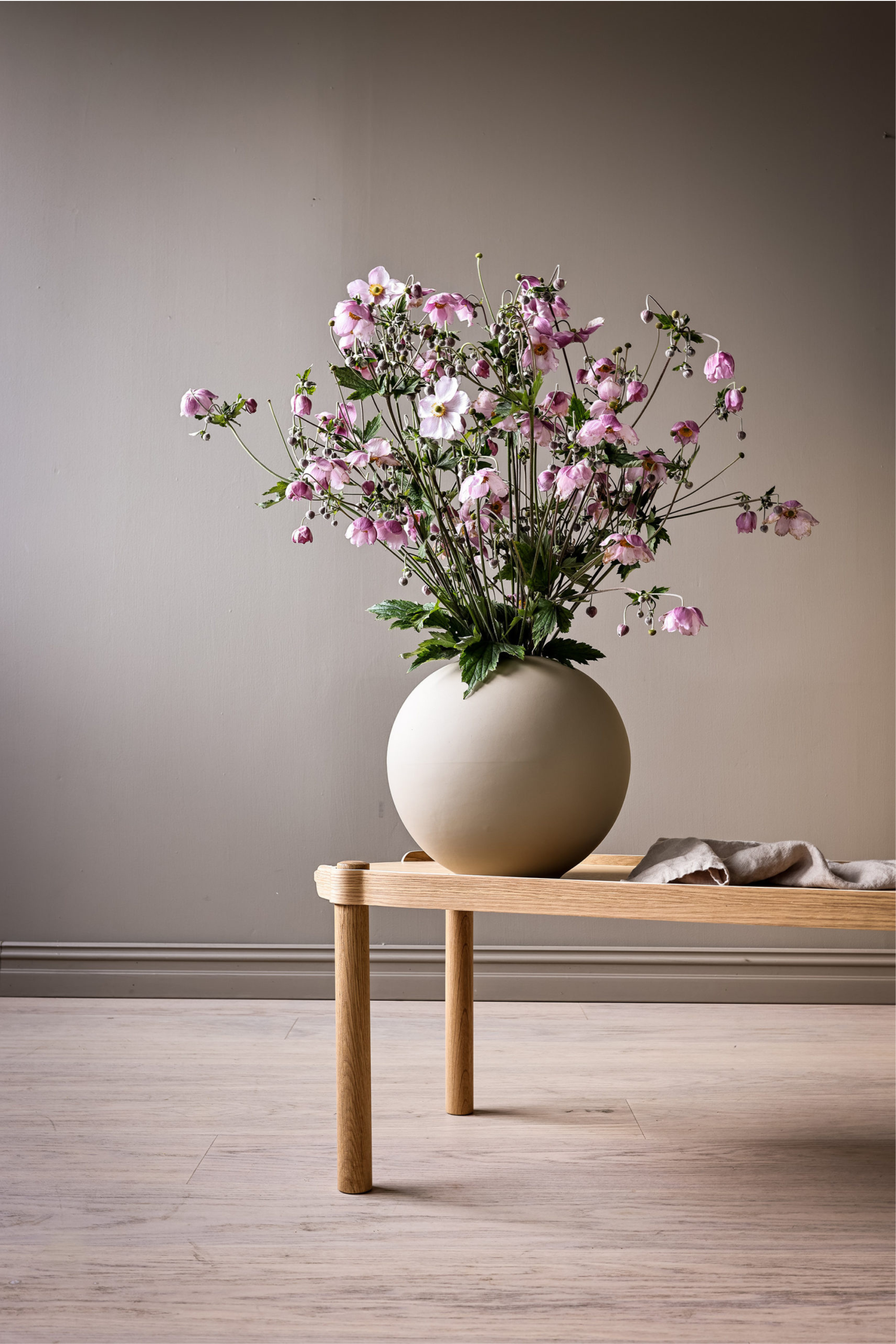 Ball Vase Sand 8cm