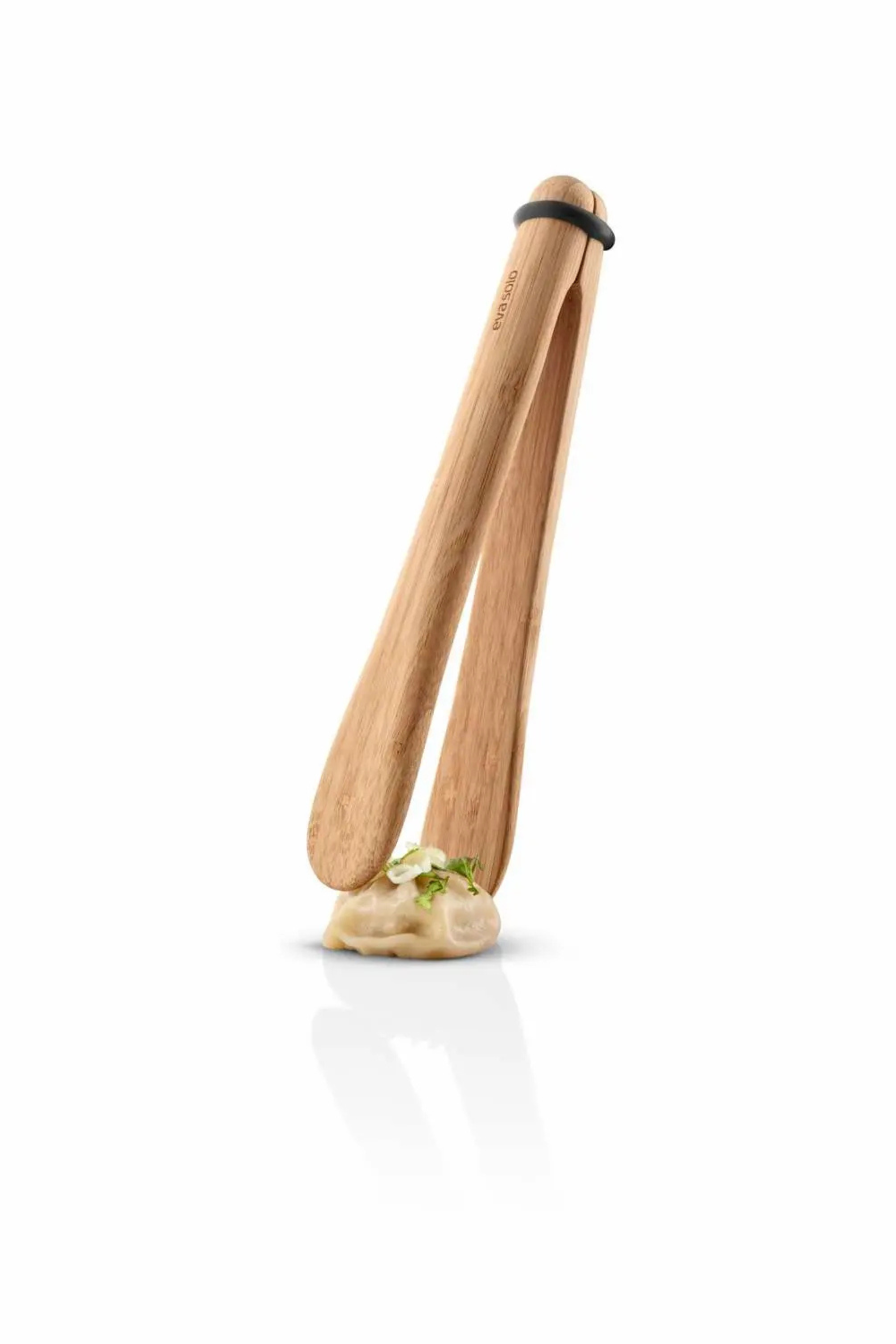 Nordic kitchen serving tongs