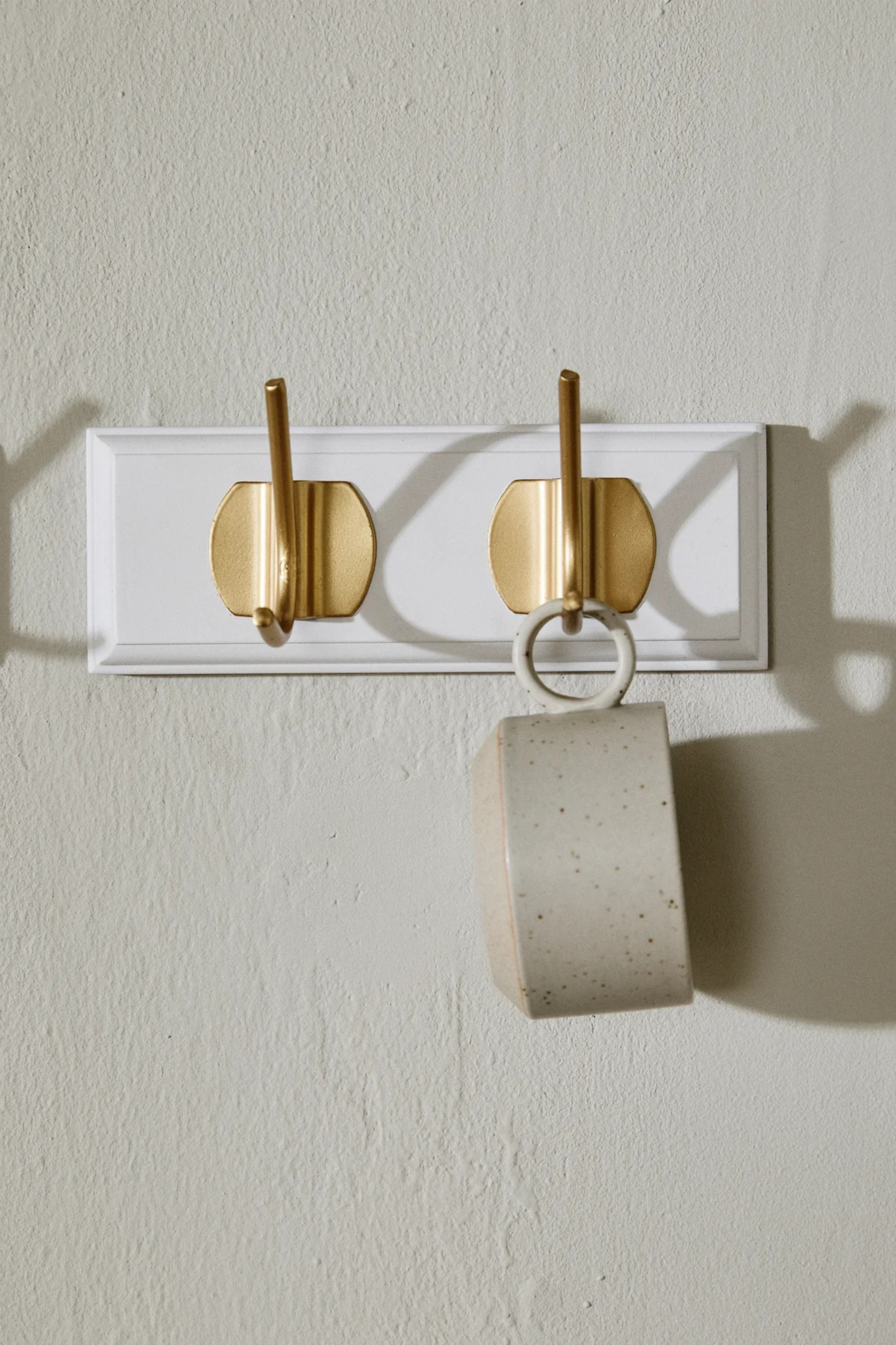 Szemcsés teáscsésze fogantyús homokkal