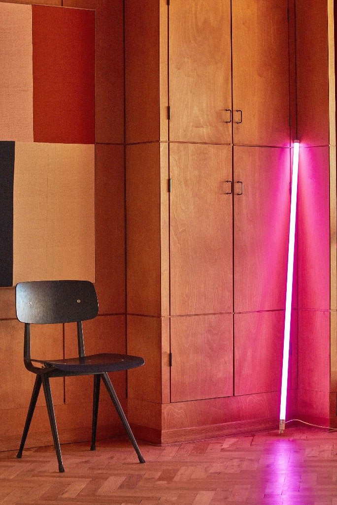 Neon tube, pink