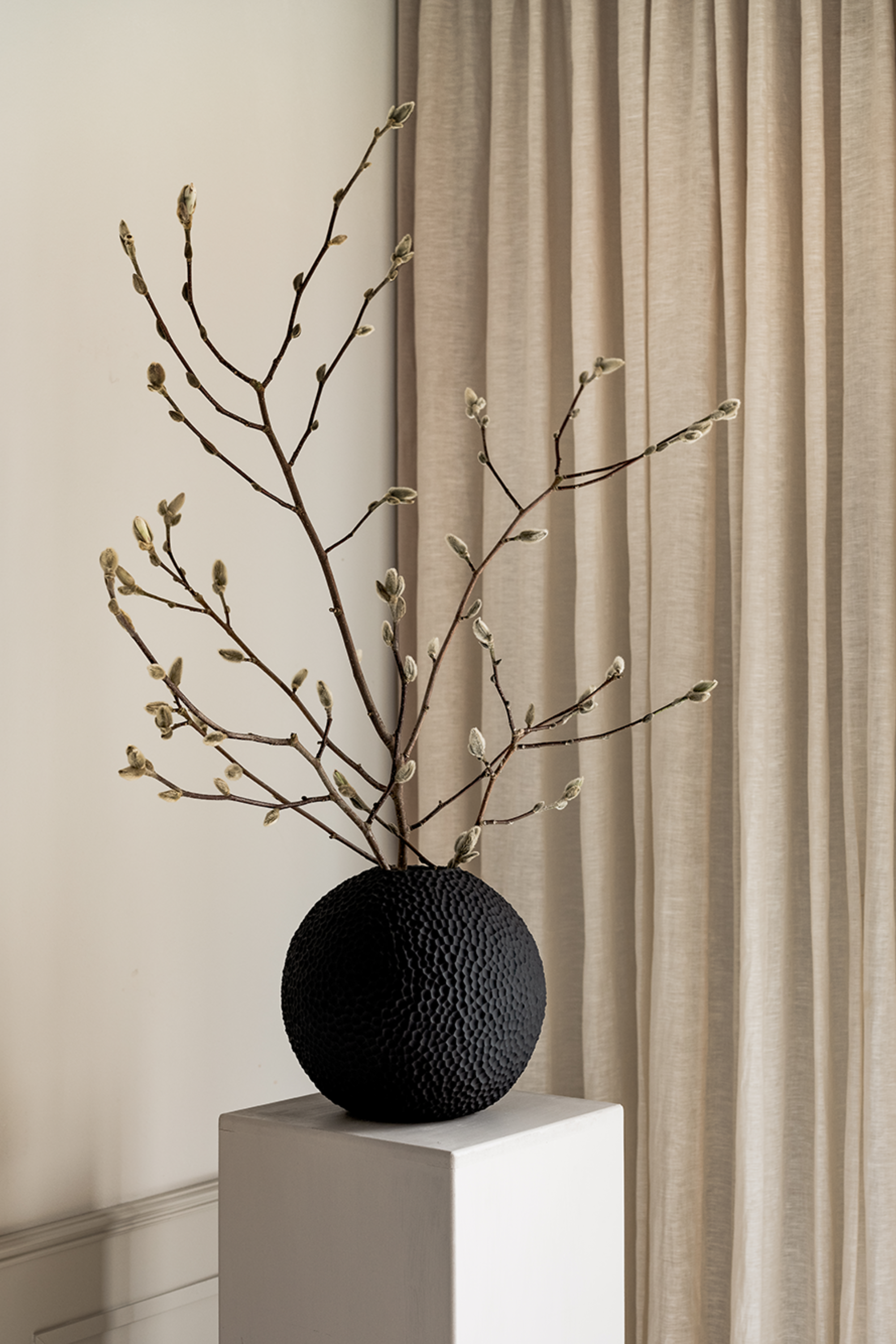 Kaia Vase black