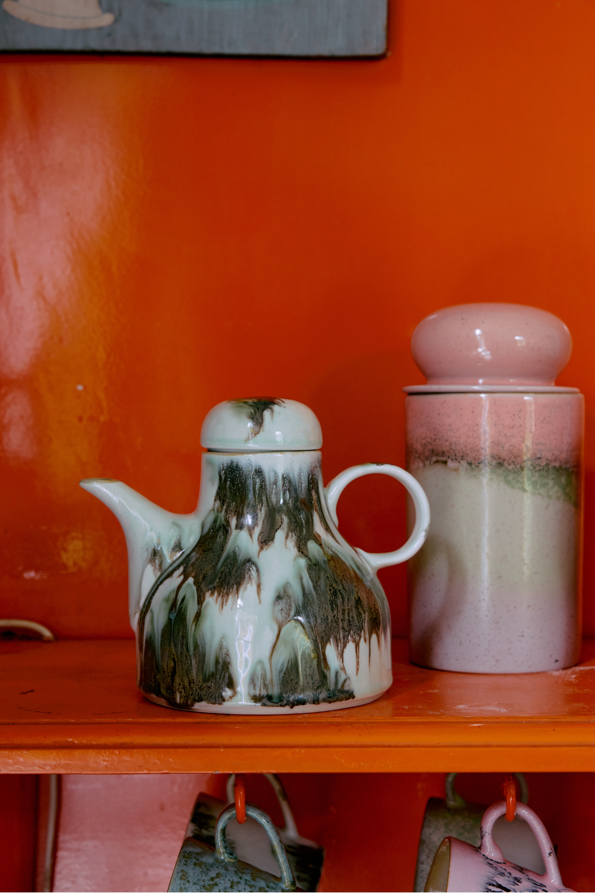 70s ceramics: coffee pot - tide