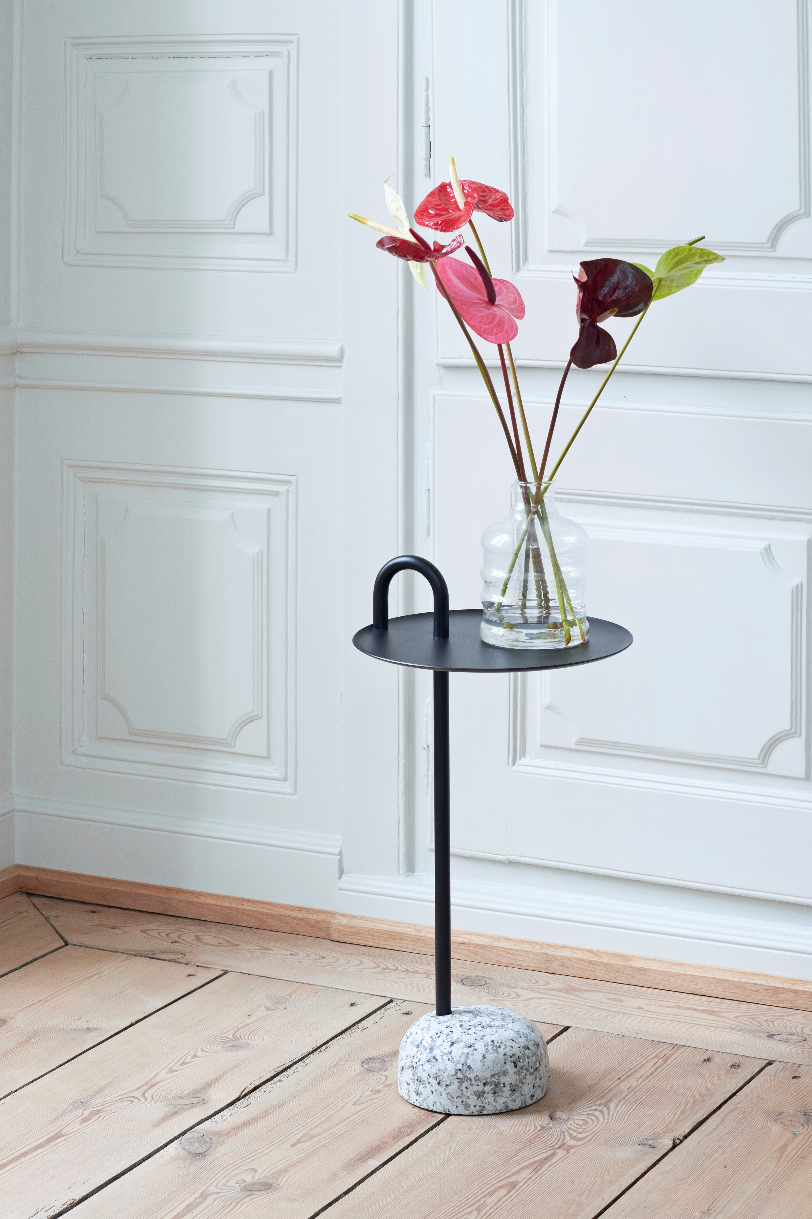 Bowler Granite base-Ø36 x H70,5-Black powder coated steel tabletop | Hay | Home of Solinfo