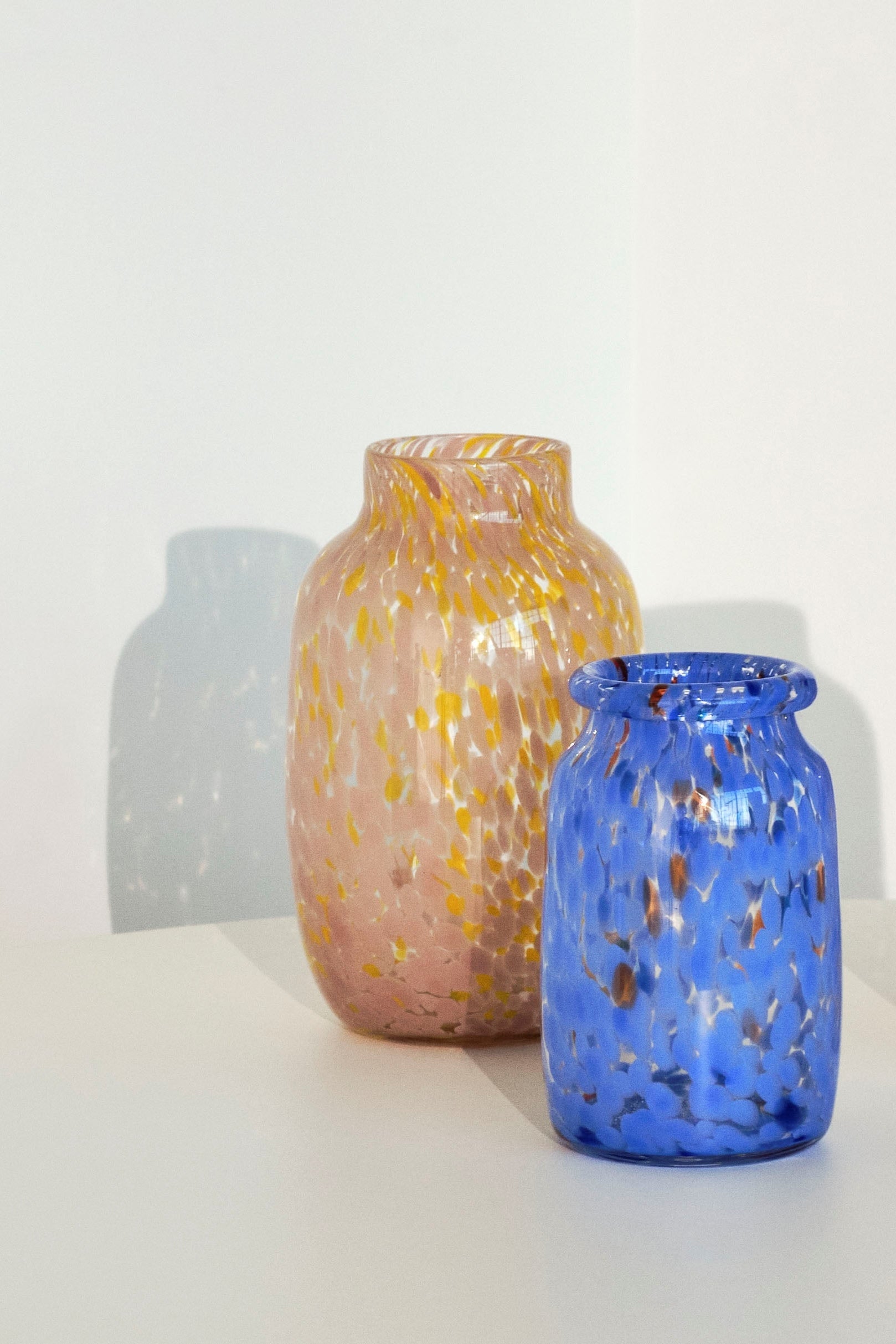 Splash Vase Round-Large-Light pink and yellow | Hay | Home of Solinfo