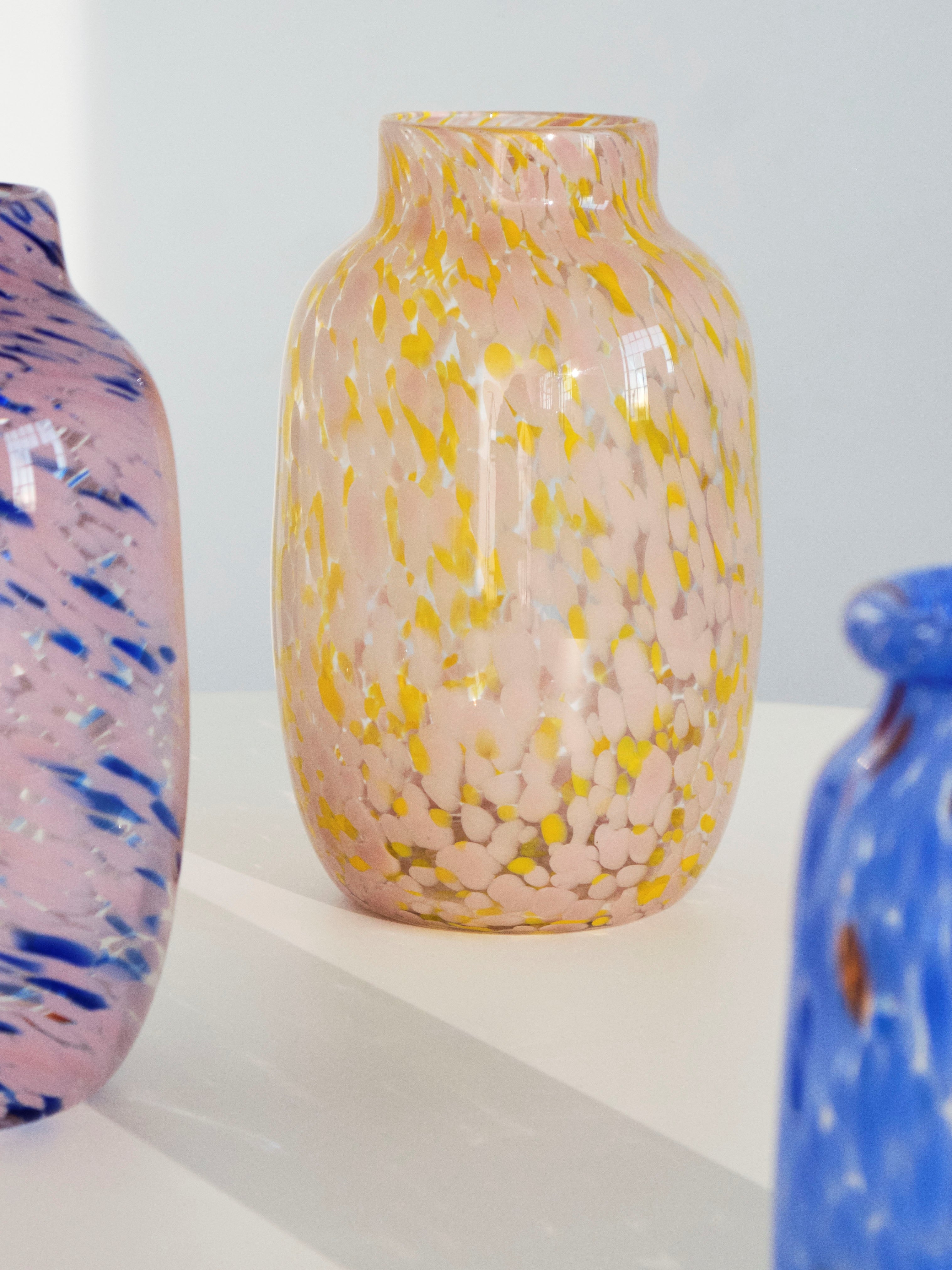 Splash Vase Round-Large-Light pink and yellow | Hay | Home of Solinfo