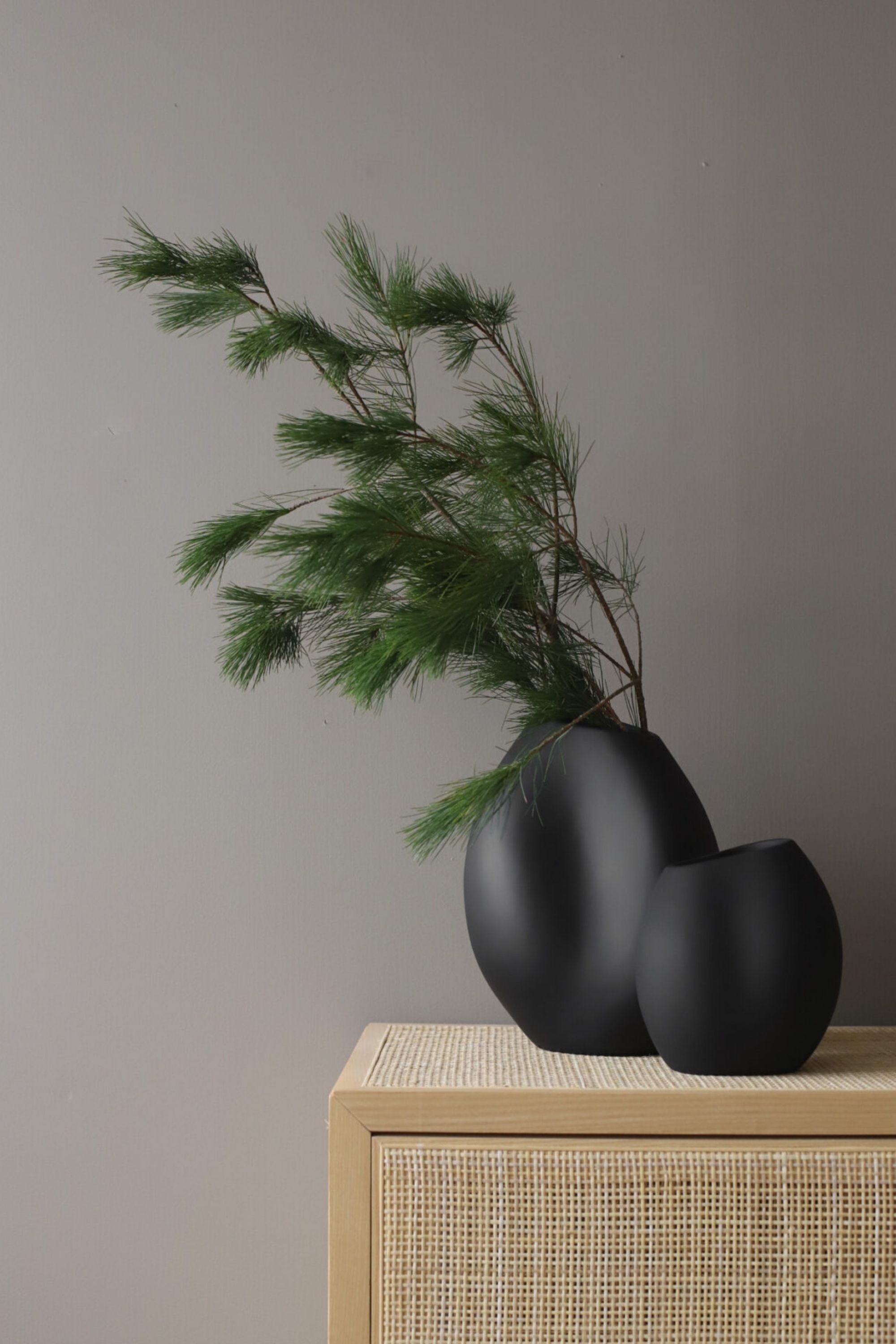 Lee black vase 28 cm