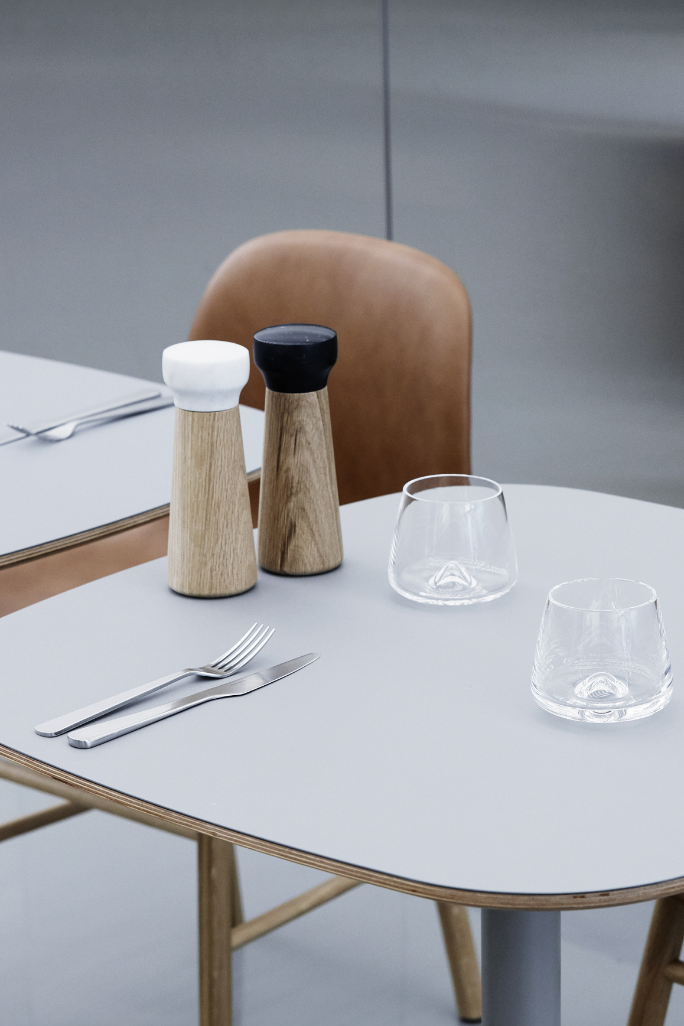 Whiskey glass set
