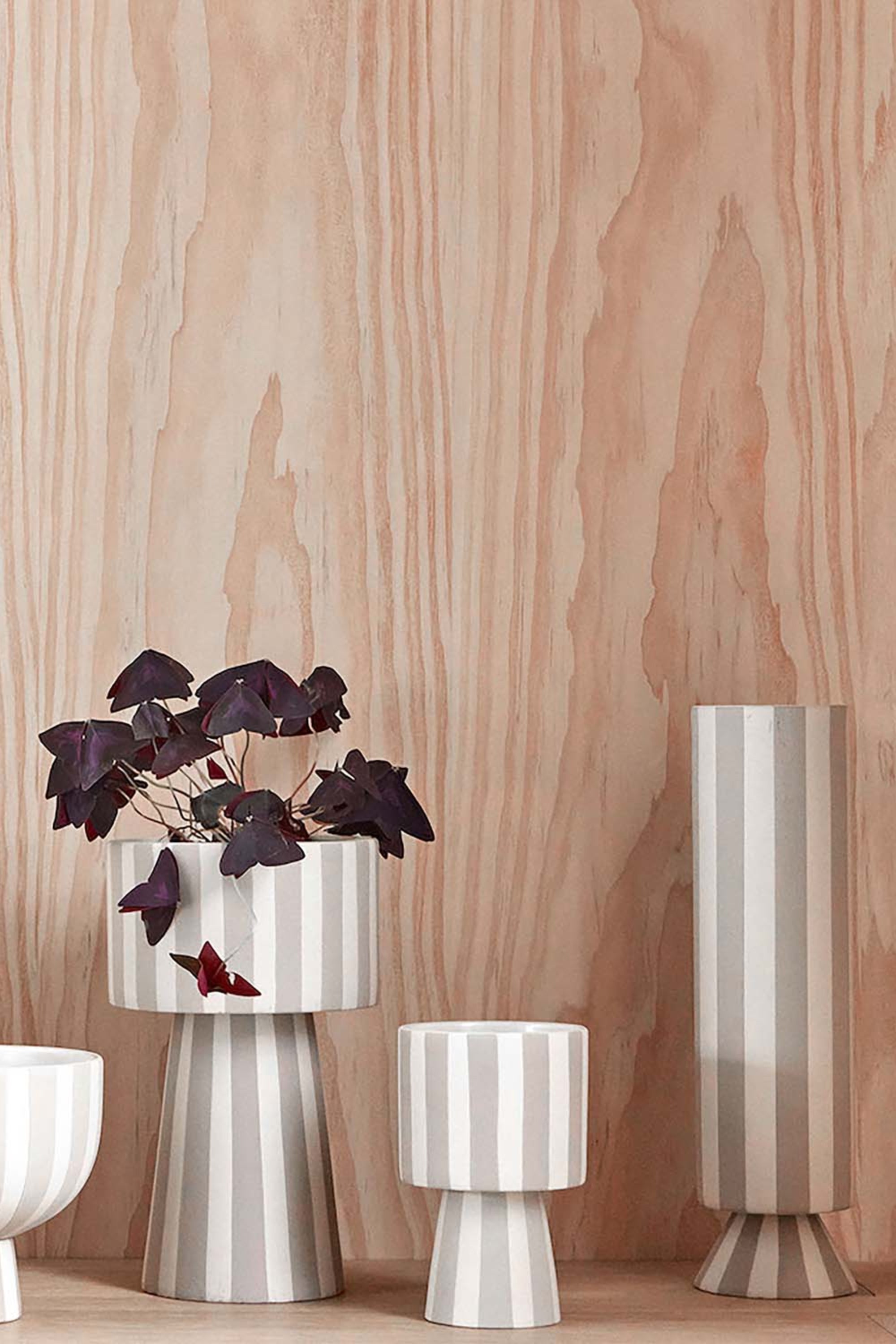 Toppu clay high vase