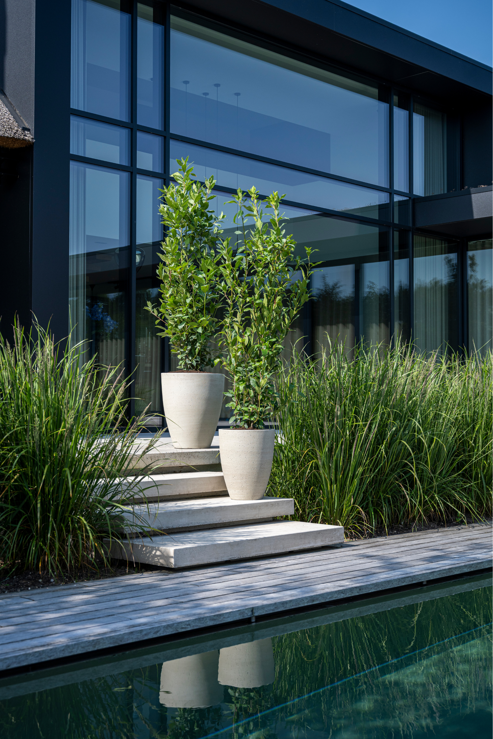 Ben M Beige Washed Flowerpot