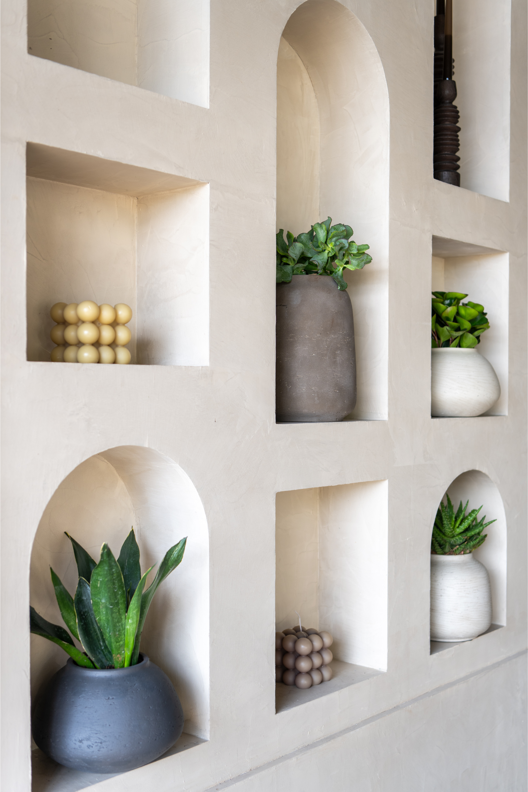 Jabari L Black Washed Flowerpot