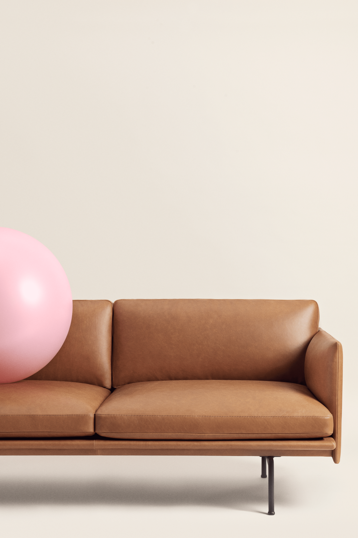 Outline Sofa 3-Seater Refine Leather Cognac