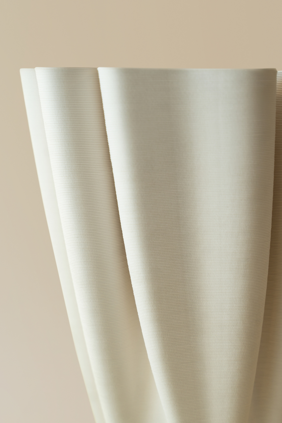Dedali Vase Large, Off-White
