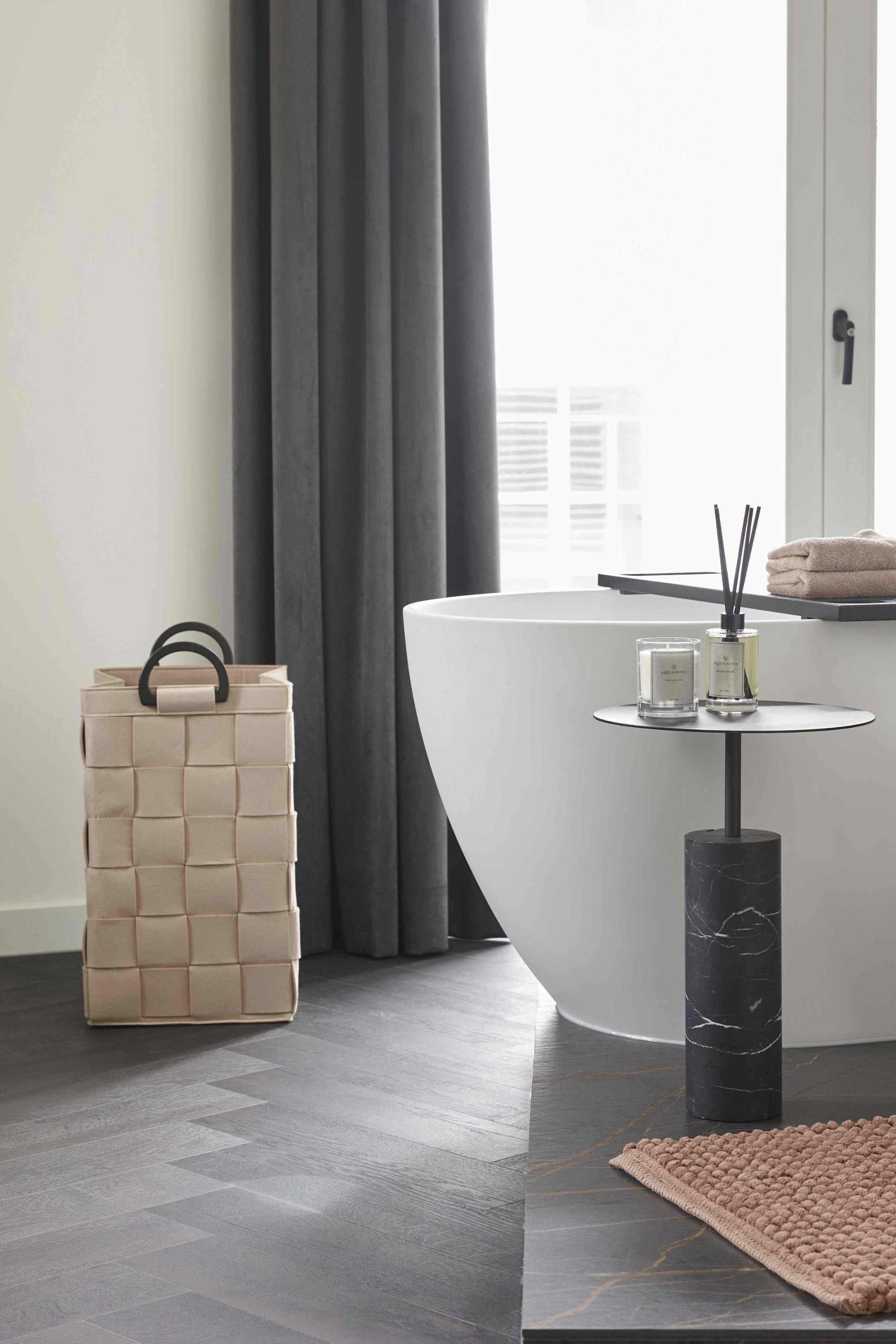 Nero - Side table - Black