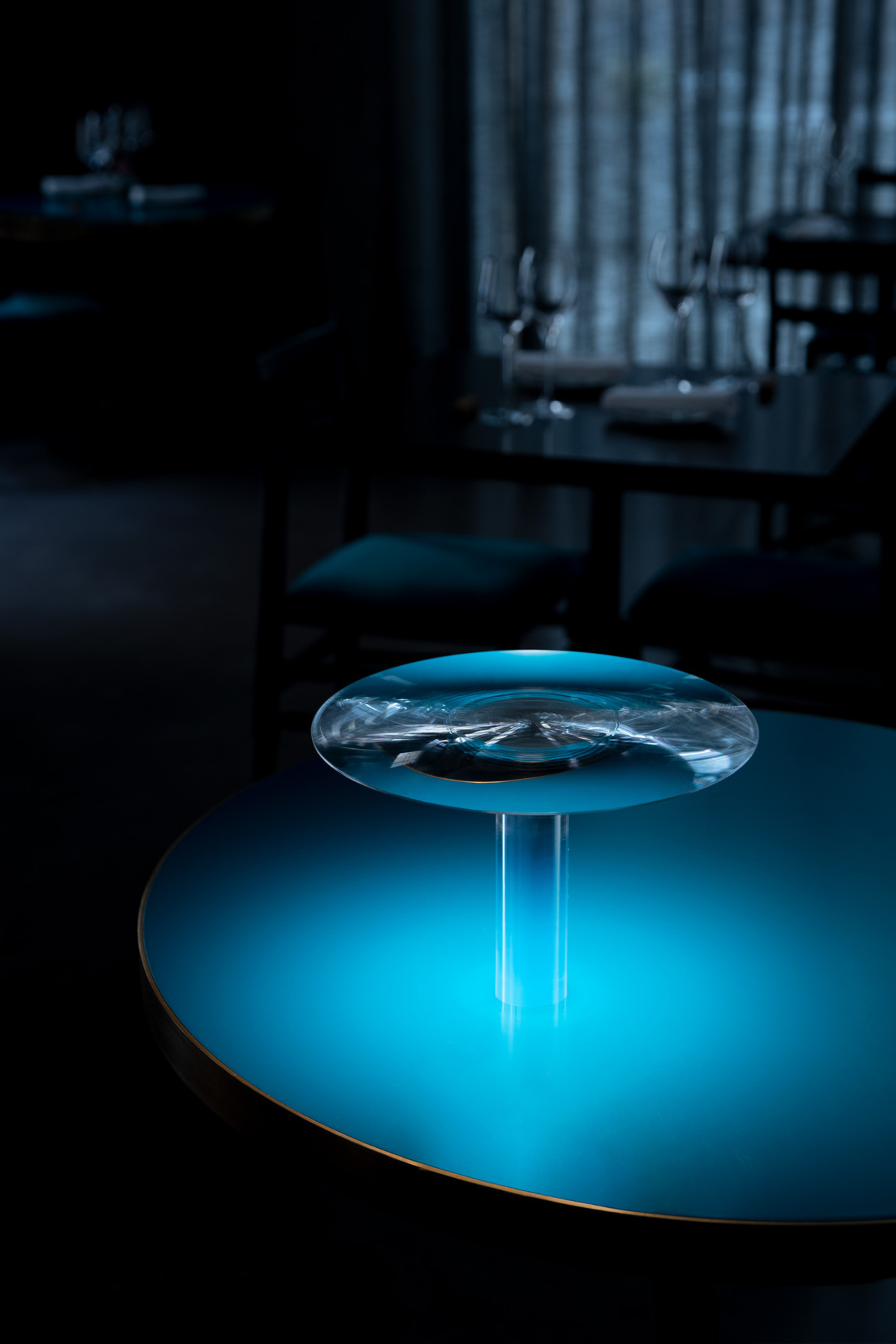 Vis Á Vis table lamp