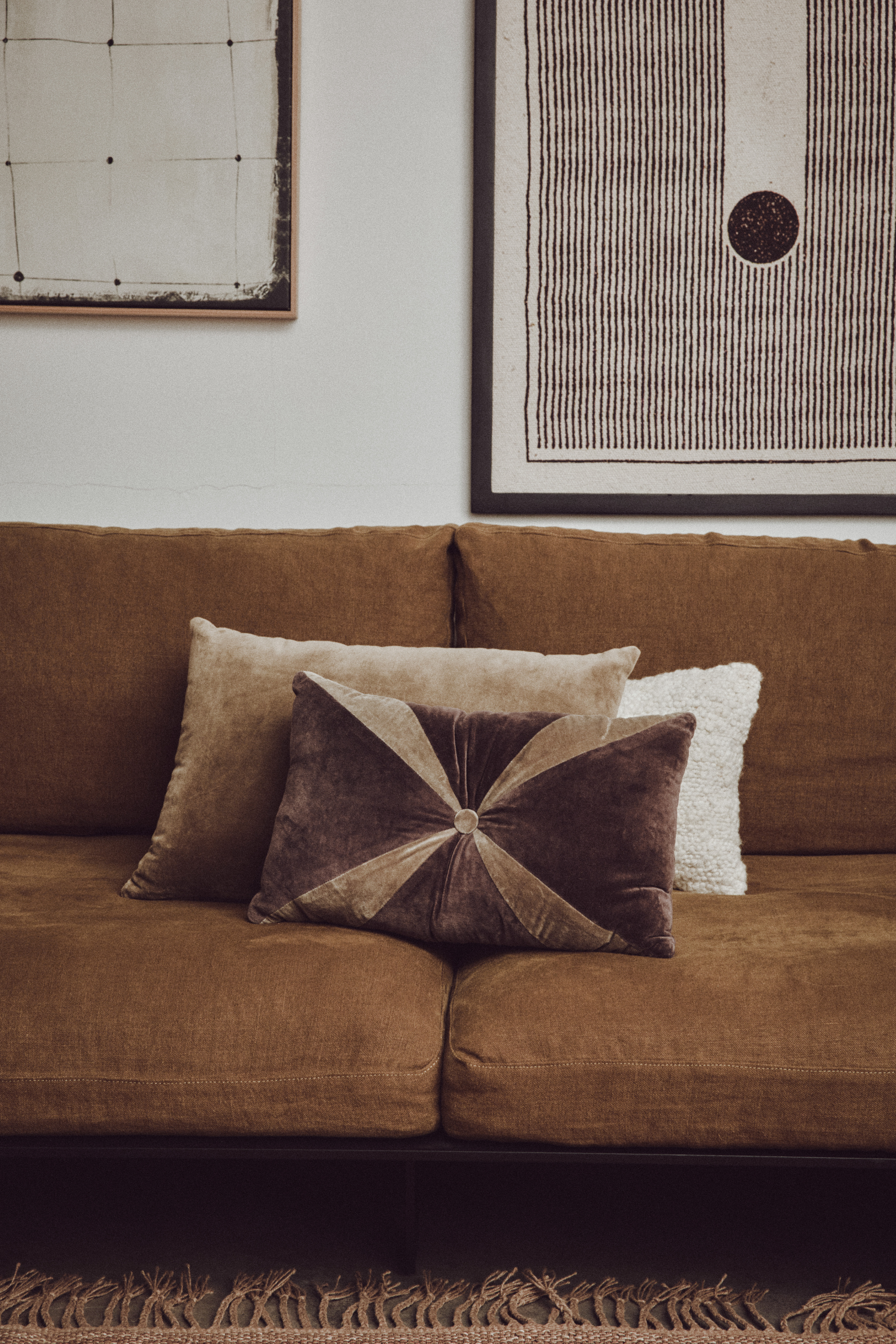 Velvet cushion army green