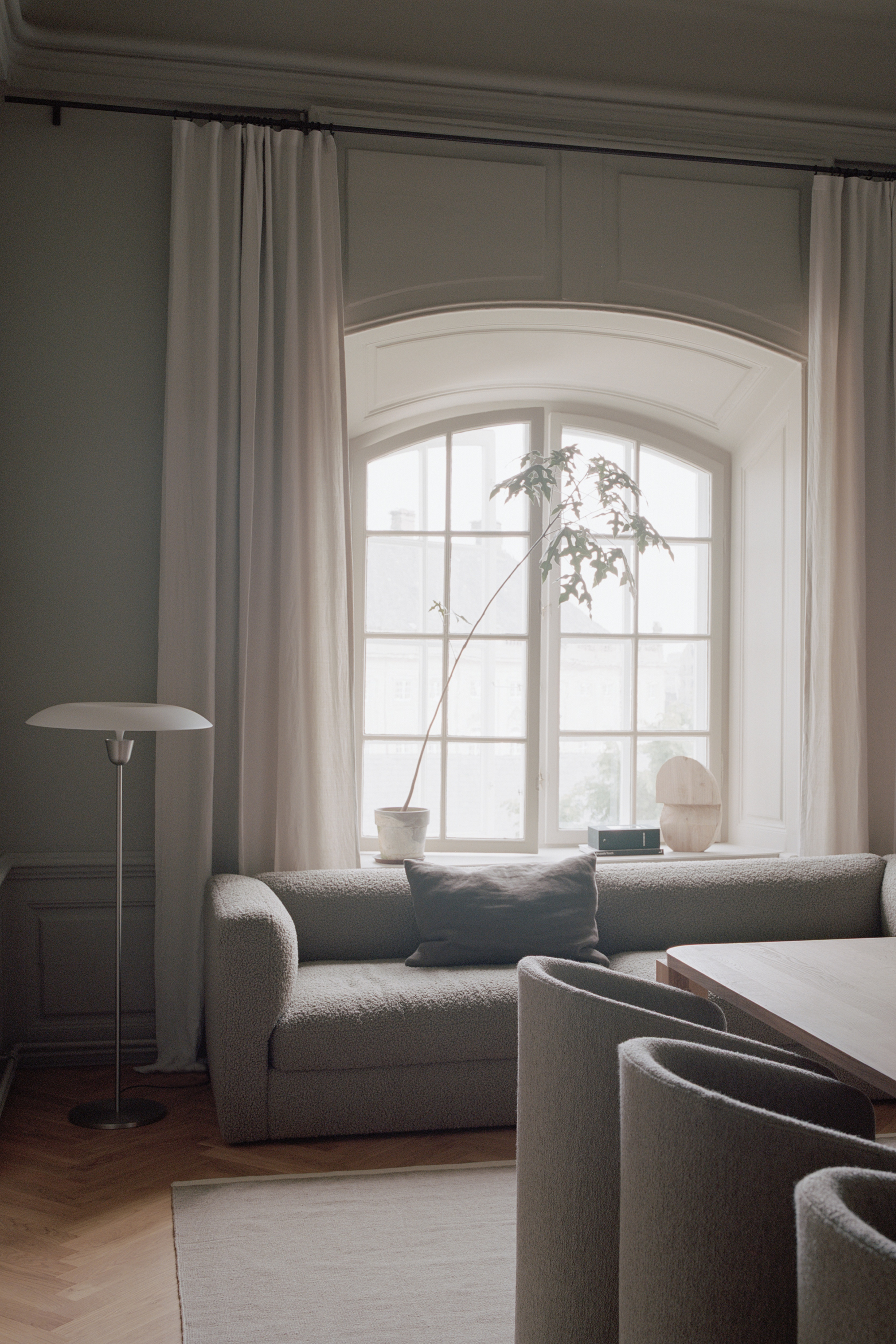 Kantarell floor lamp