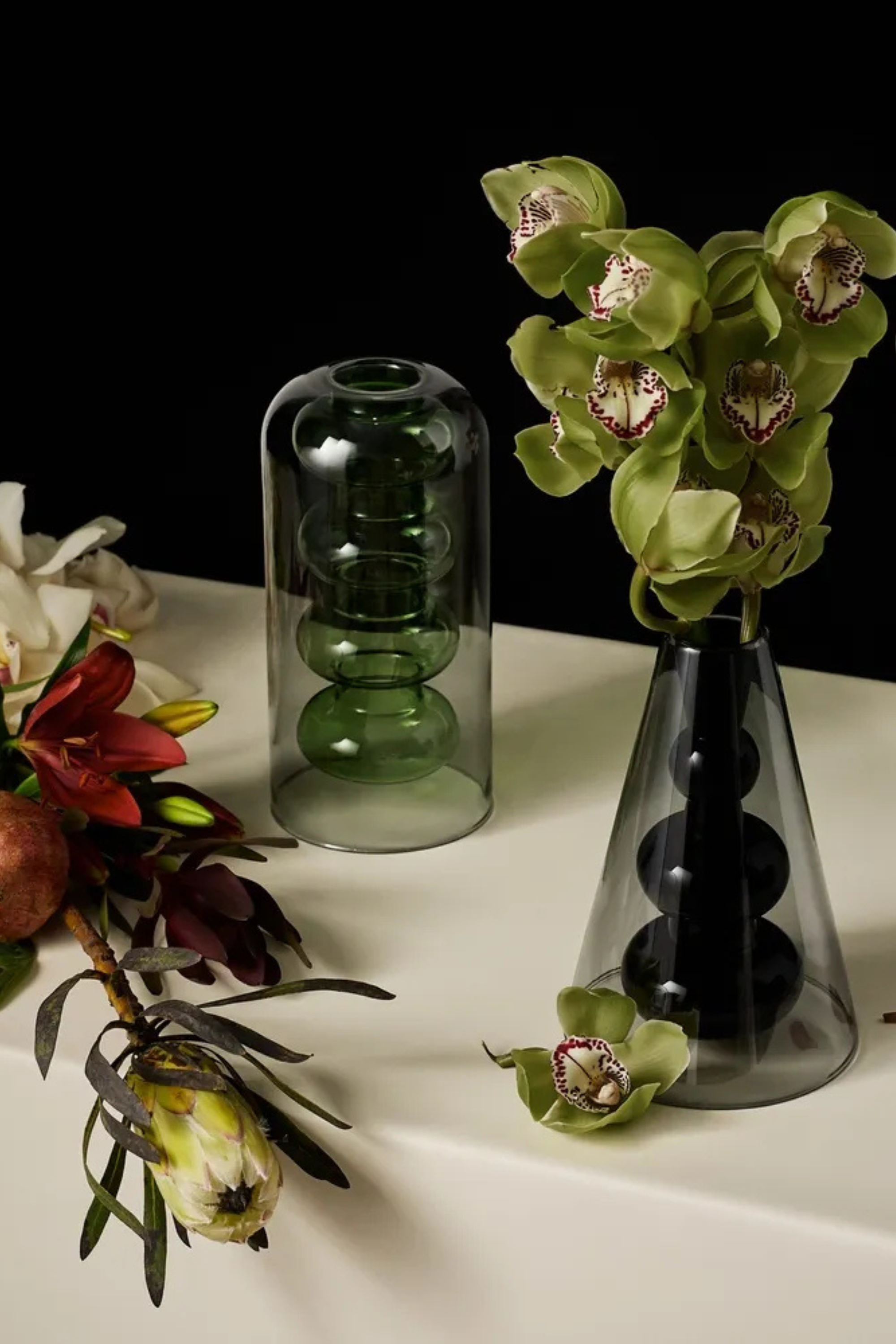 Bump Cone Vase black