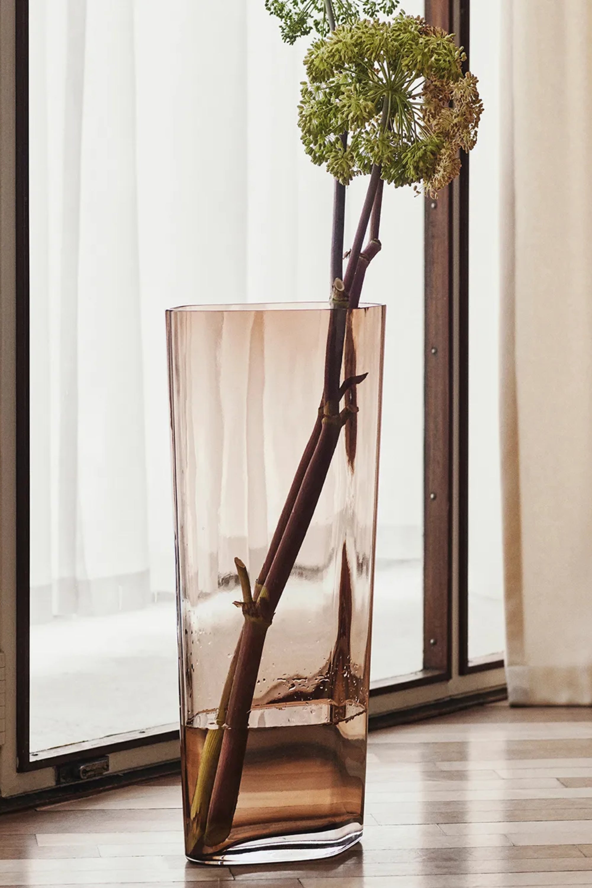 Collect SC38 caramel glass vase