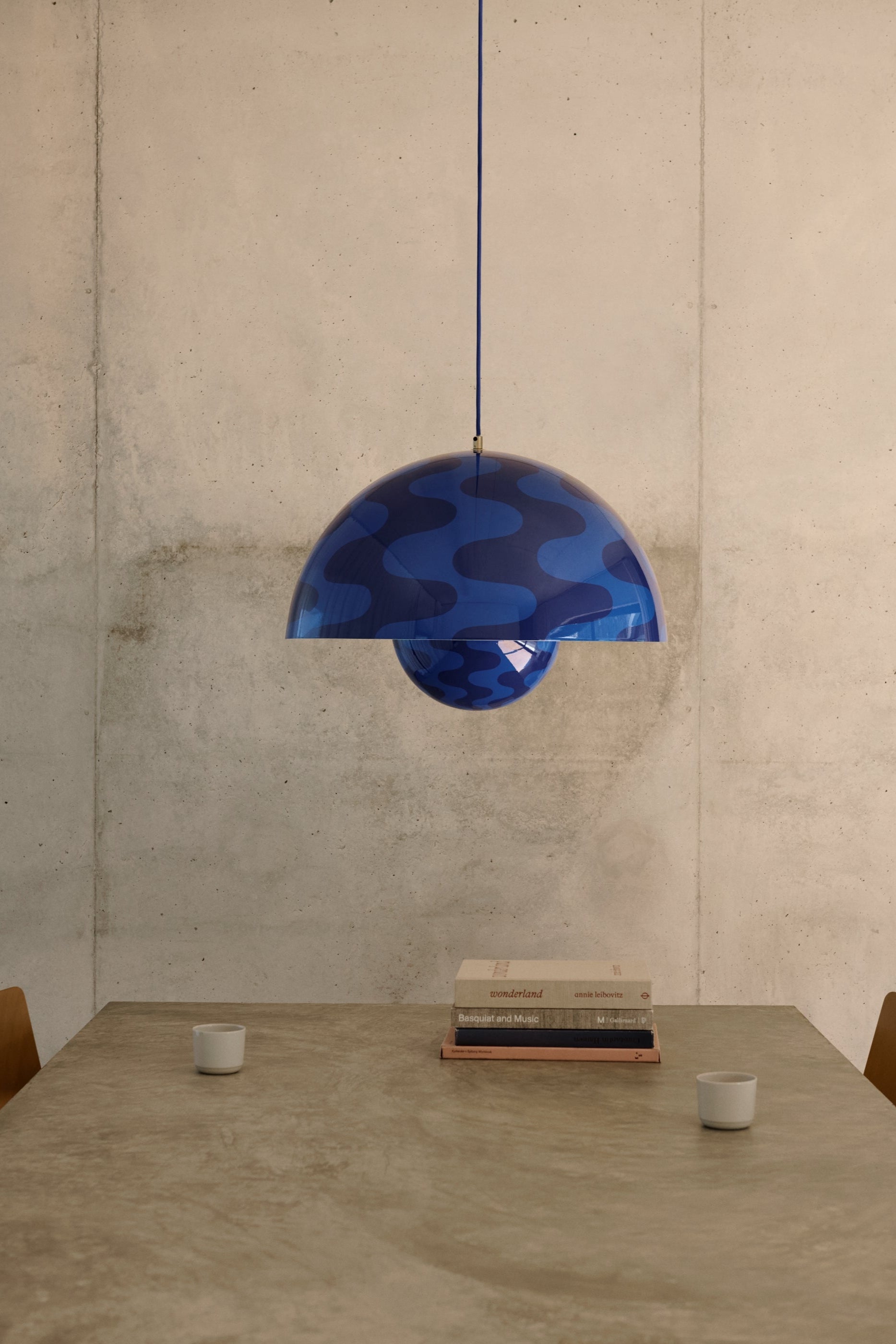 Flowerpot VP2 Cobalt Blue&Twilight Blue | &Tradition | Home of Solinfo | 