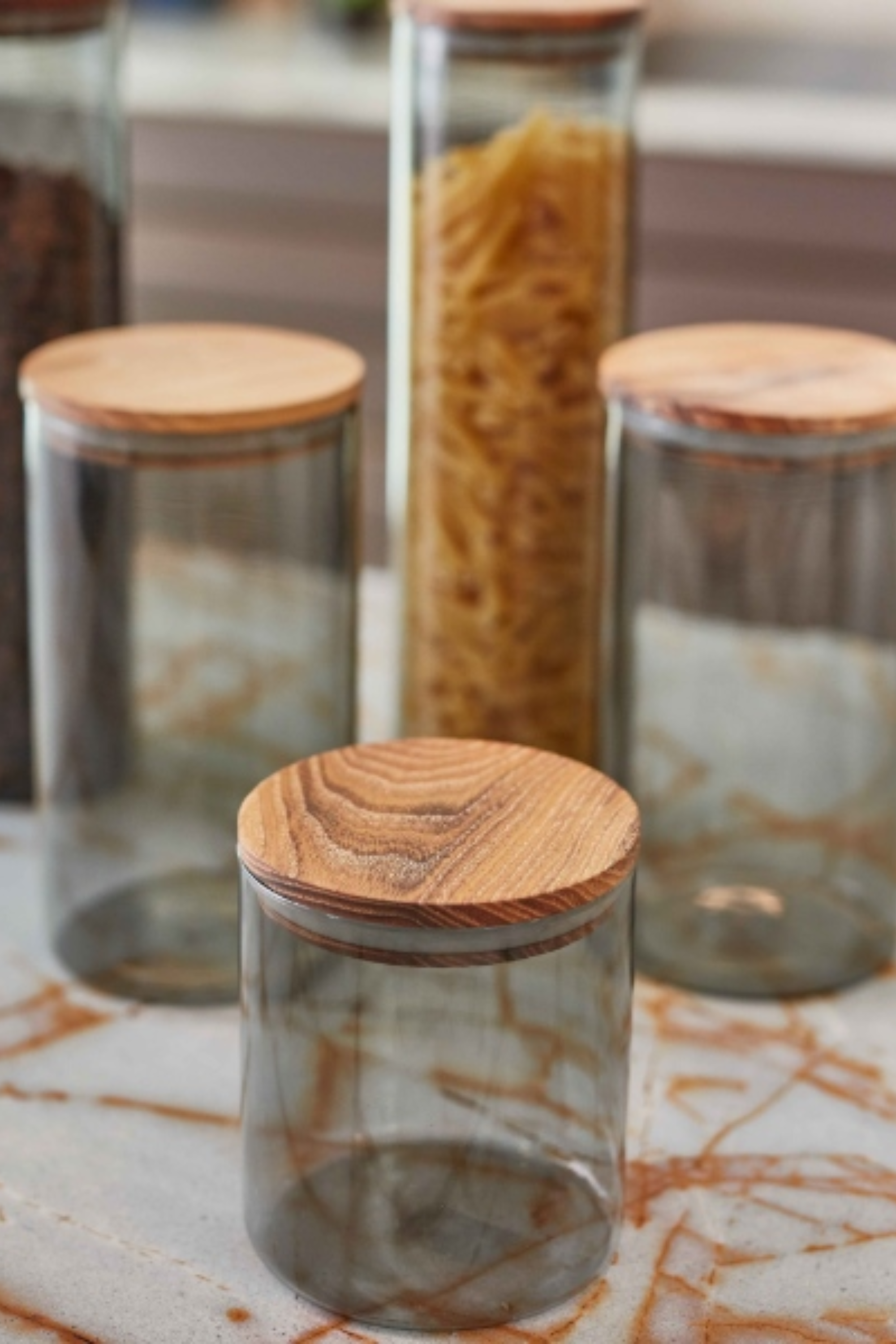 RAW medium storage with lid