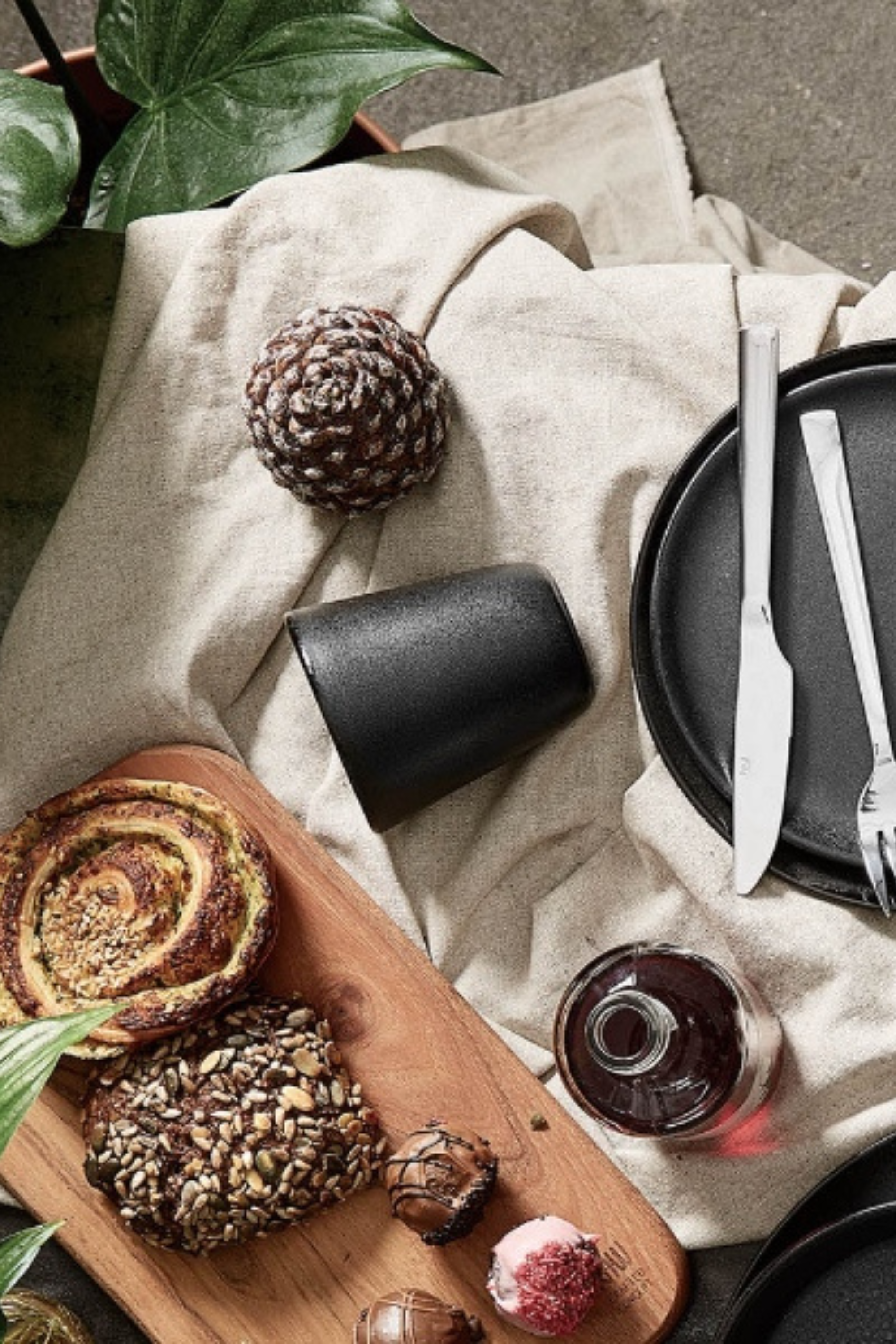 RAW Titanium Black - double wall mug