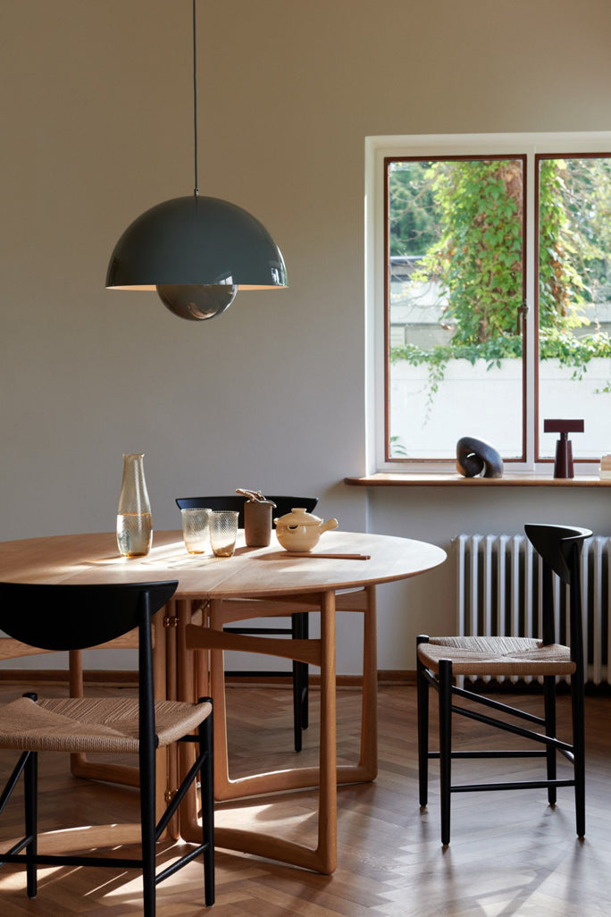 Drawn HM3 chair | &Tradition | Home of Solinfo