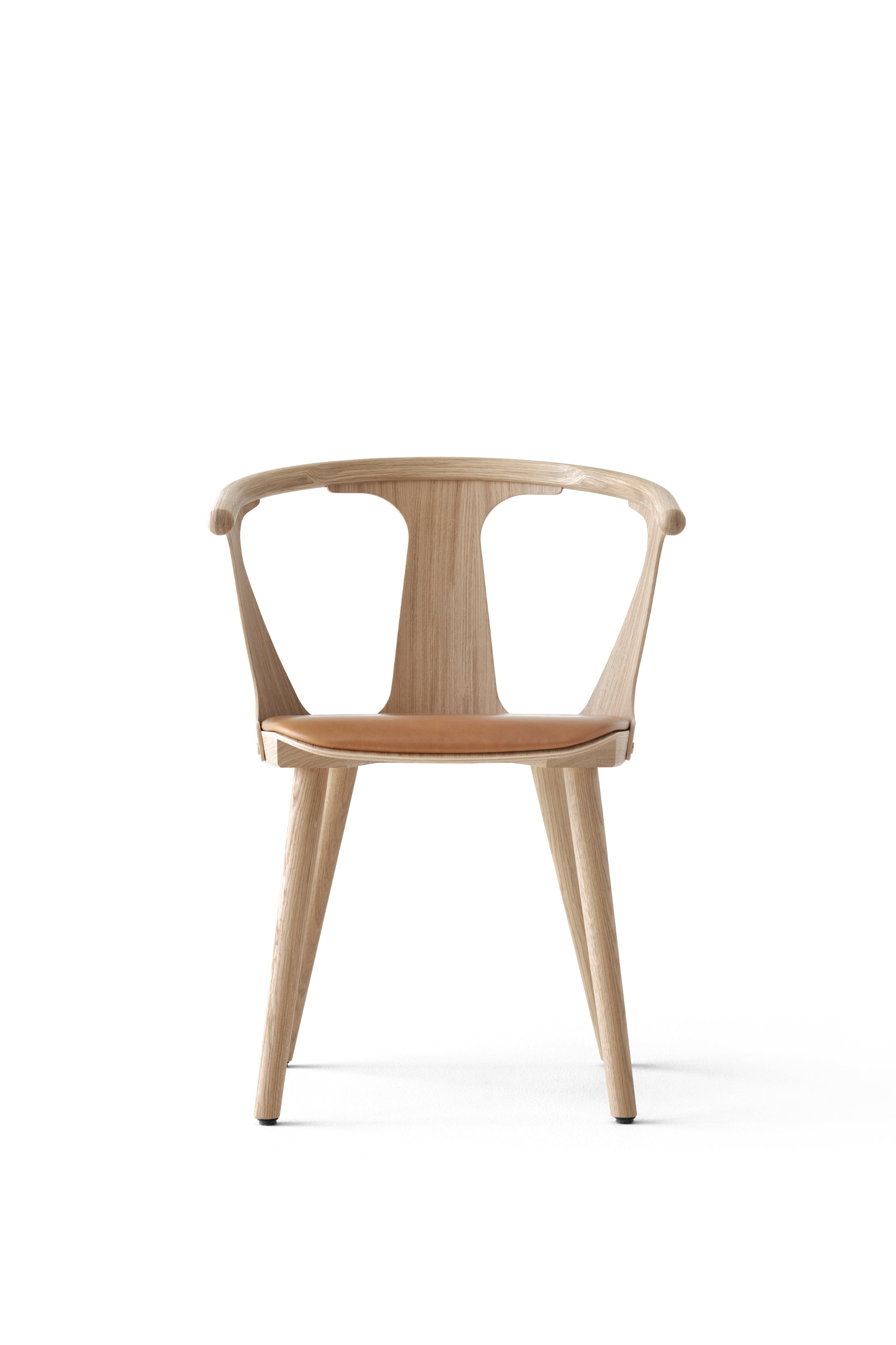 In Between SK2 oak and cognac leather chair
