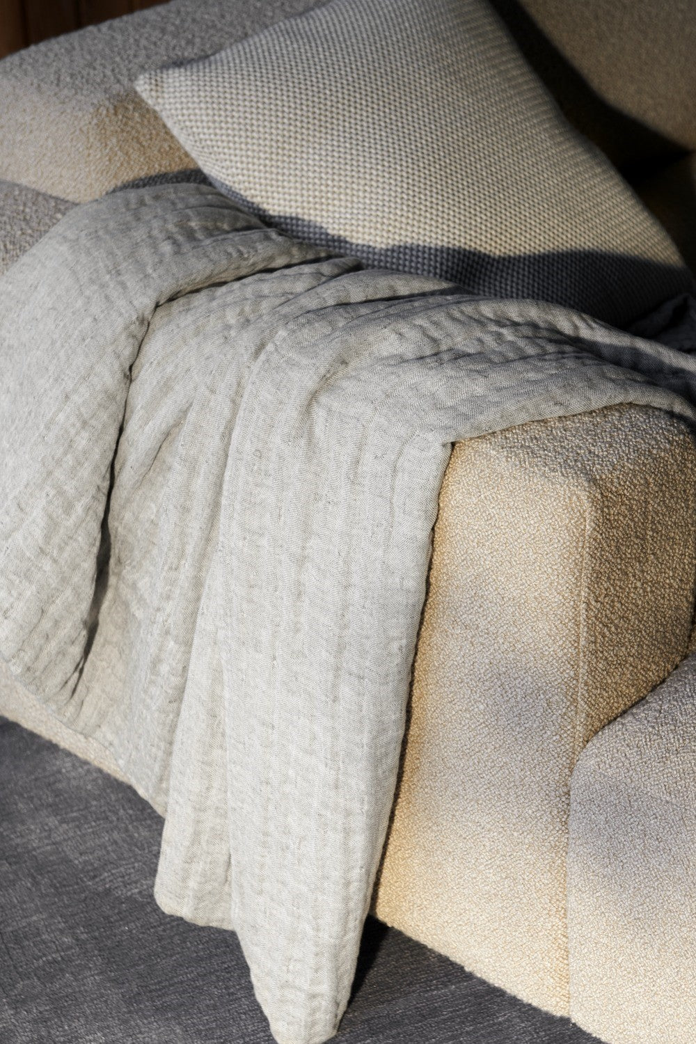 Collect SC81 throw, Sand & Cloud | &Tradition | Home of Solinfo