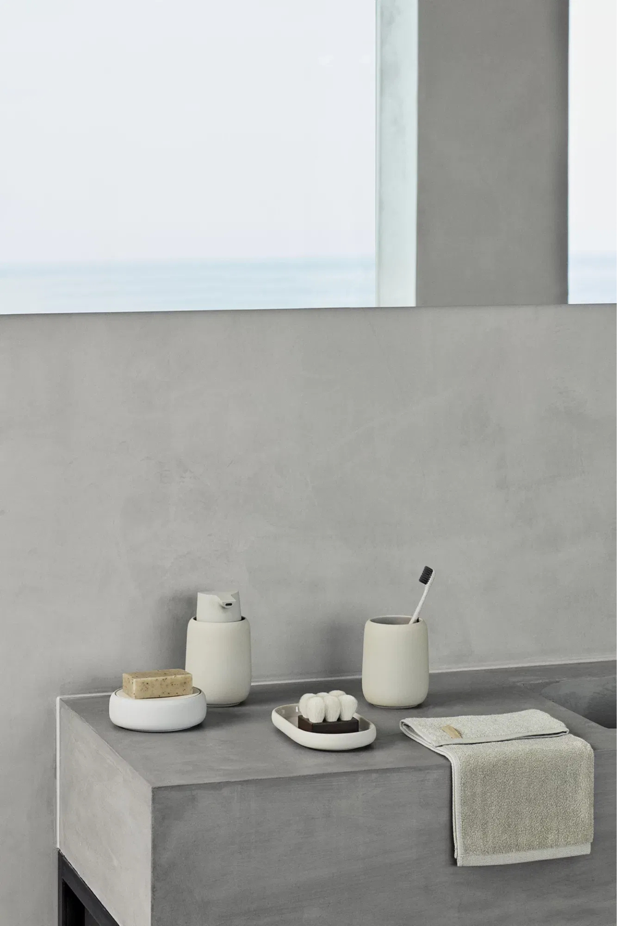 Sono Toothbrush tumbler moonbeam