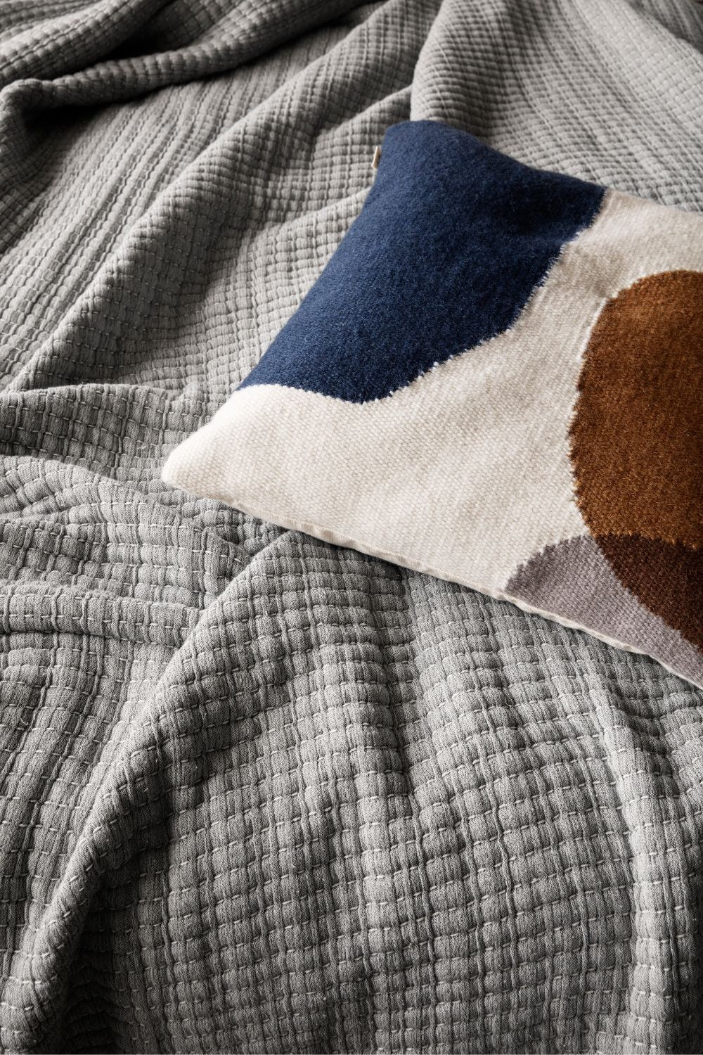 Daze Bedspread Grey | ferm LIVING | Home of Solinfo