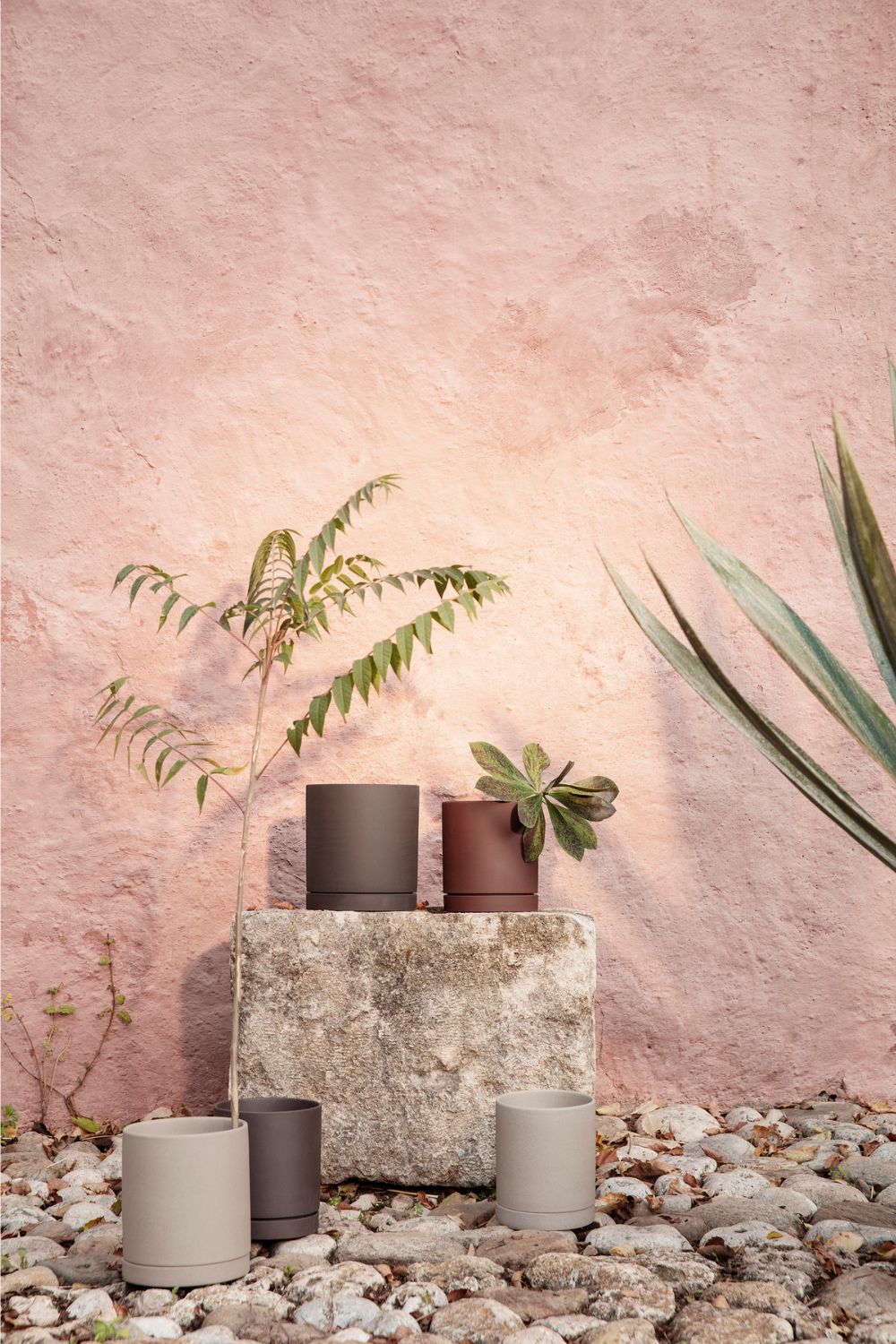 Sekki Pot Charcoal Large | ferm LIVING | Home of Solinfo