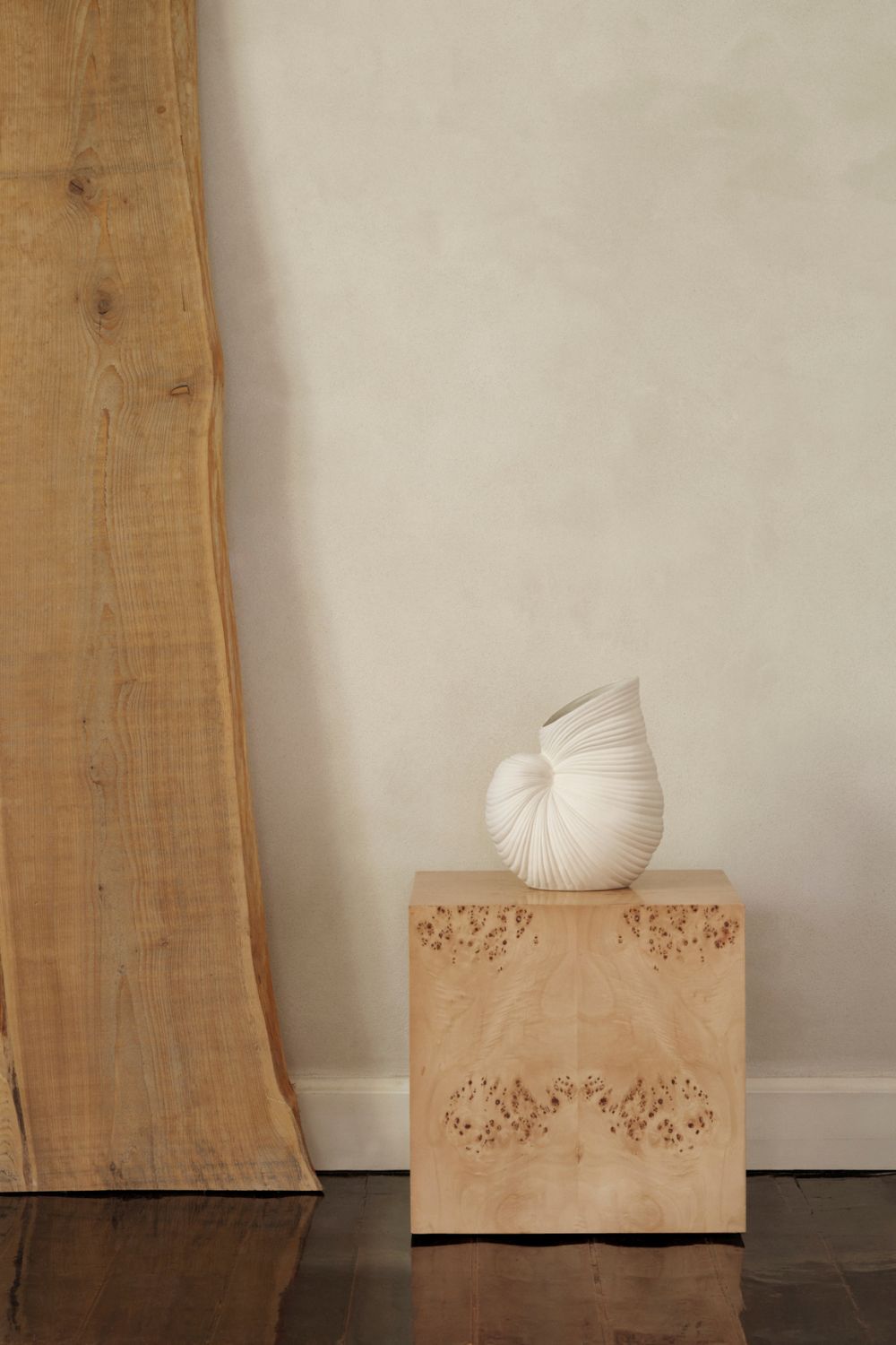 Shell Vase Off-white | ferm LIVING | Home of Solinfo