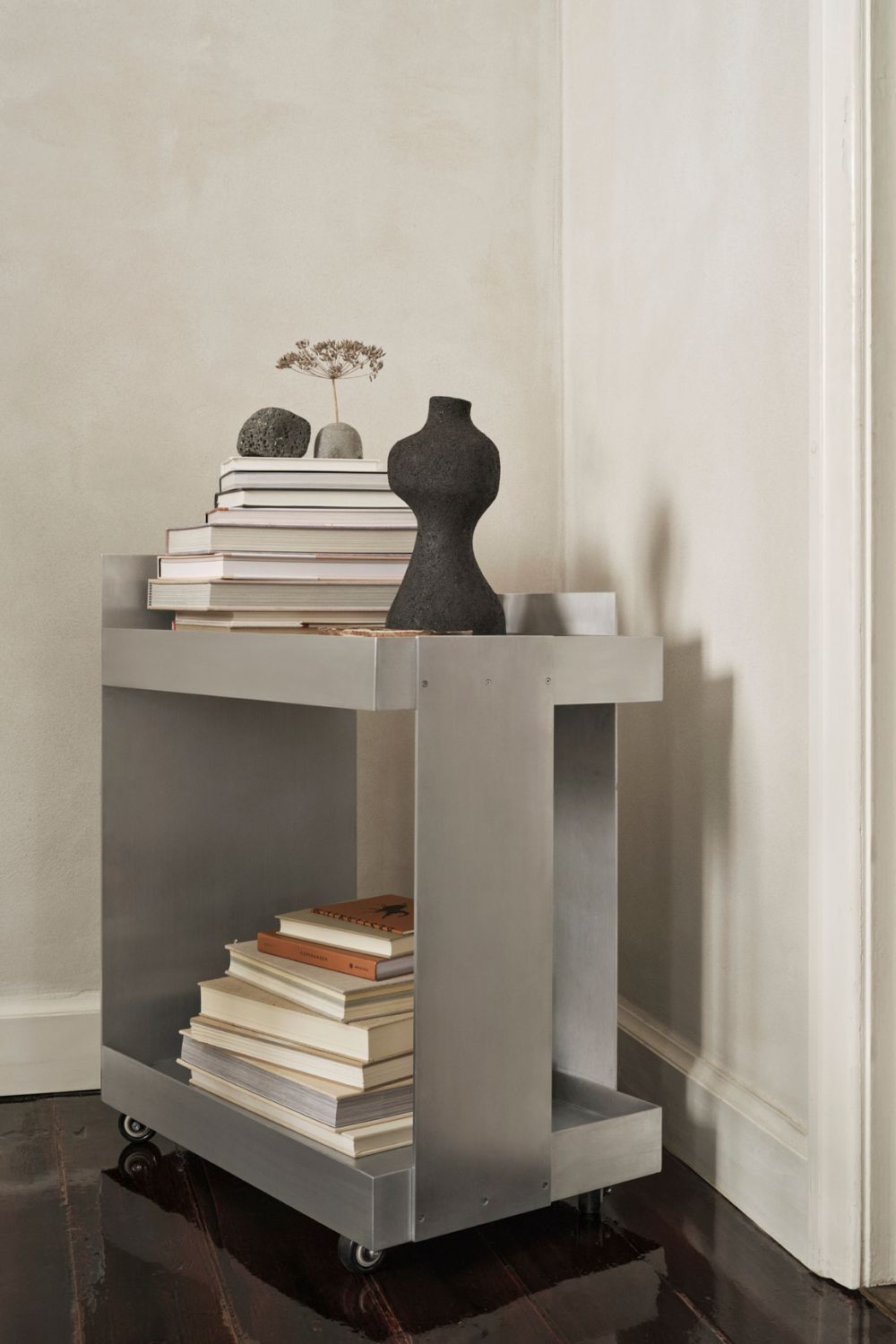 Yara Vase Medium Rustic Iron | ferm LIVING | Home of Solinfo