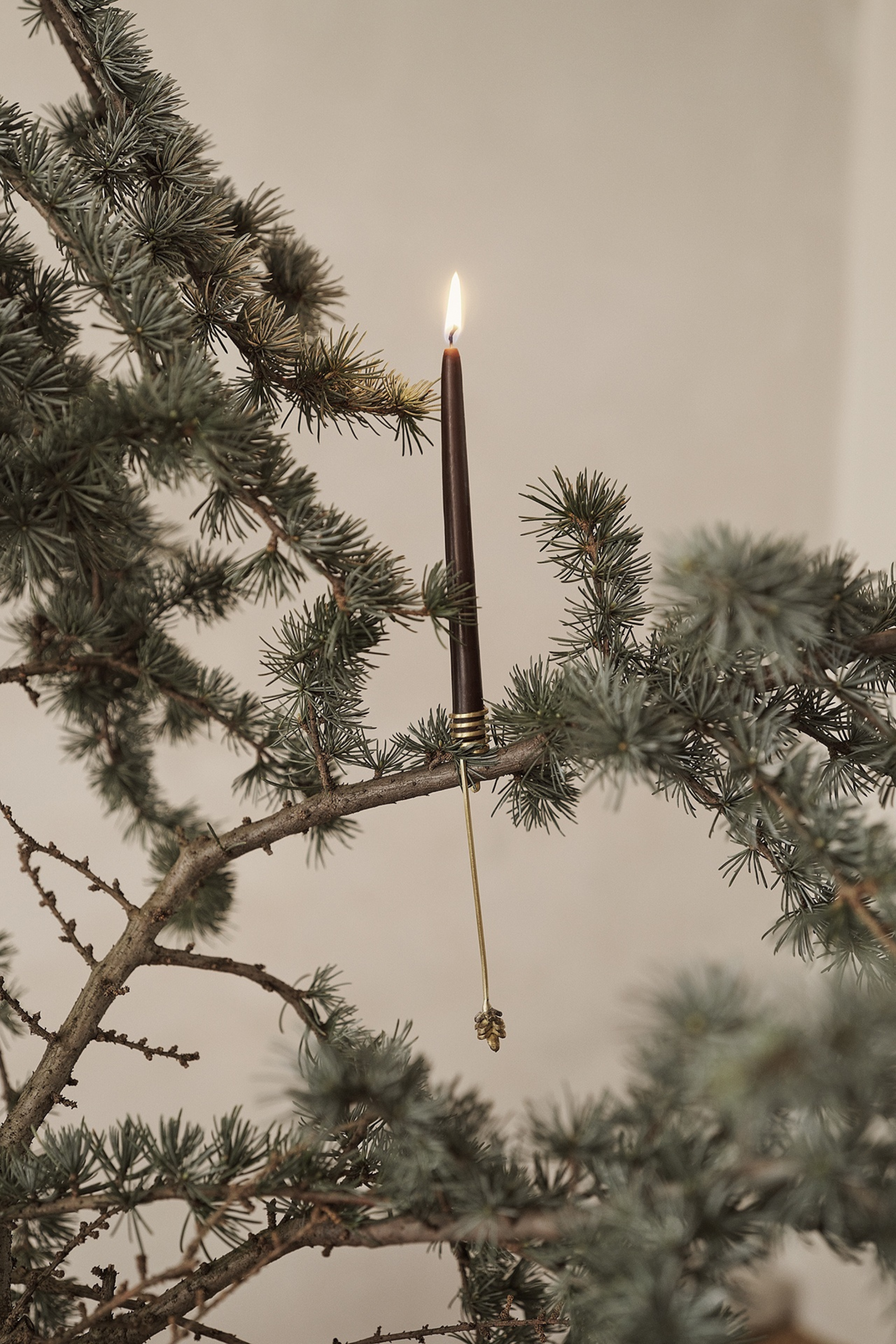 Mártott gyertyák 8 db-os barna szett