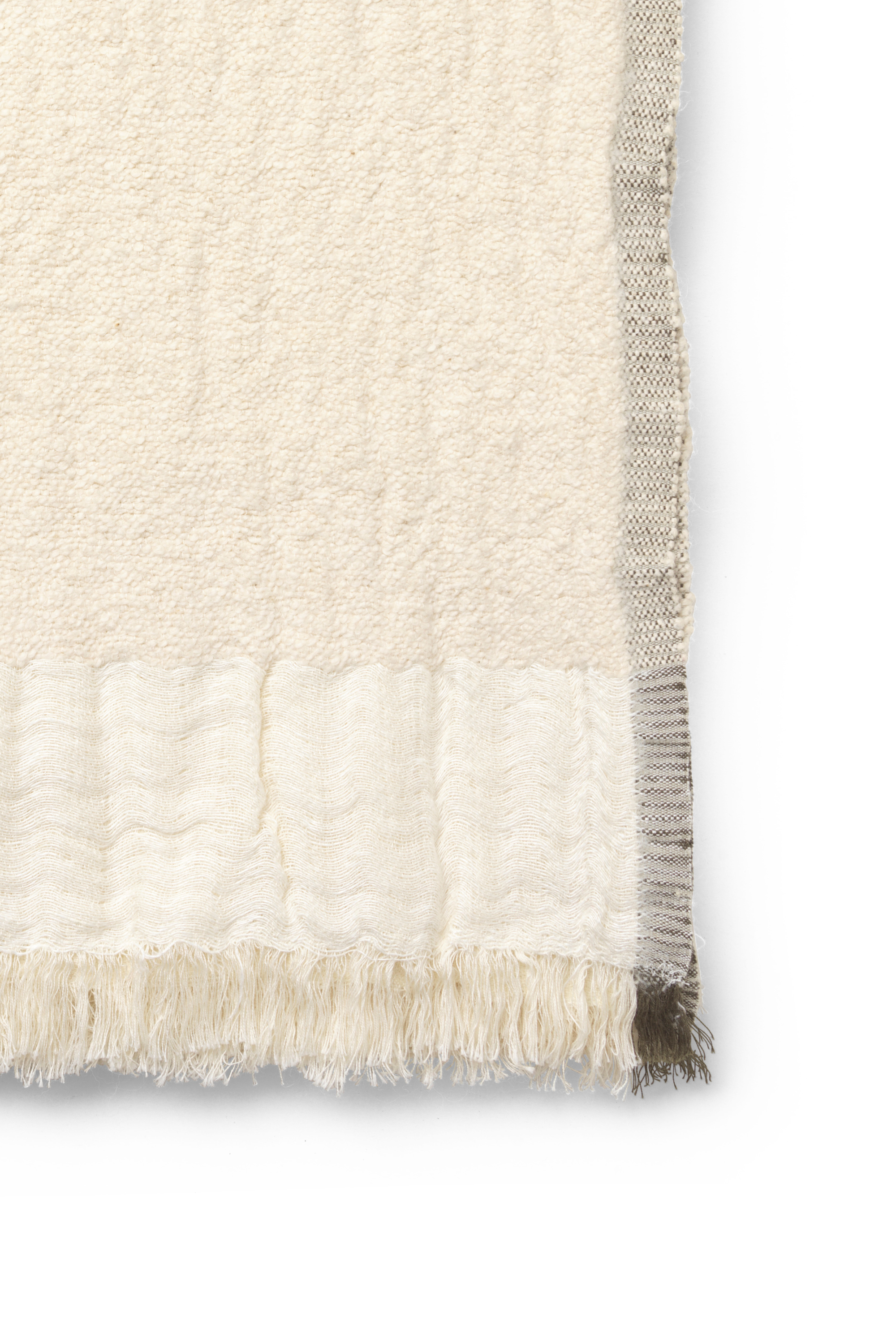 Weaver Throw off-white