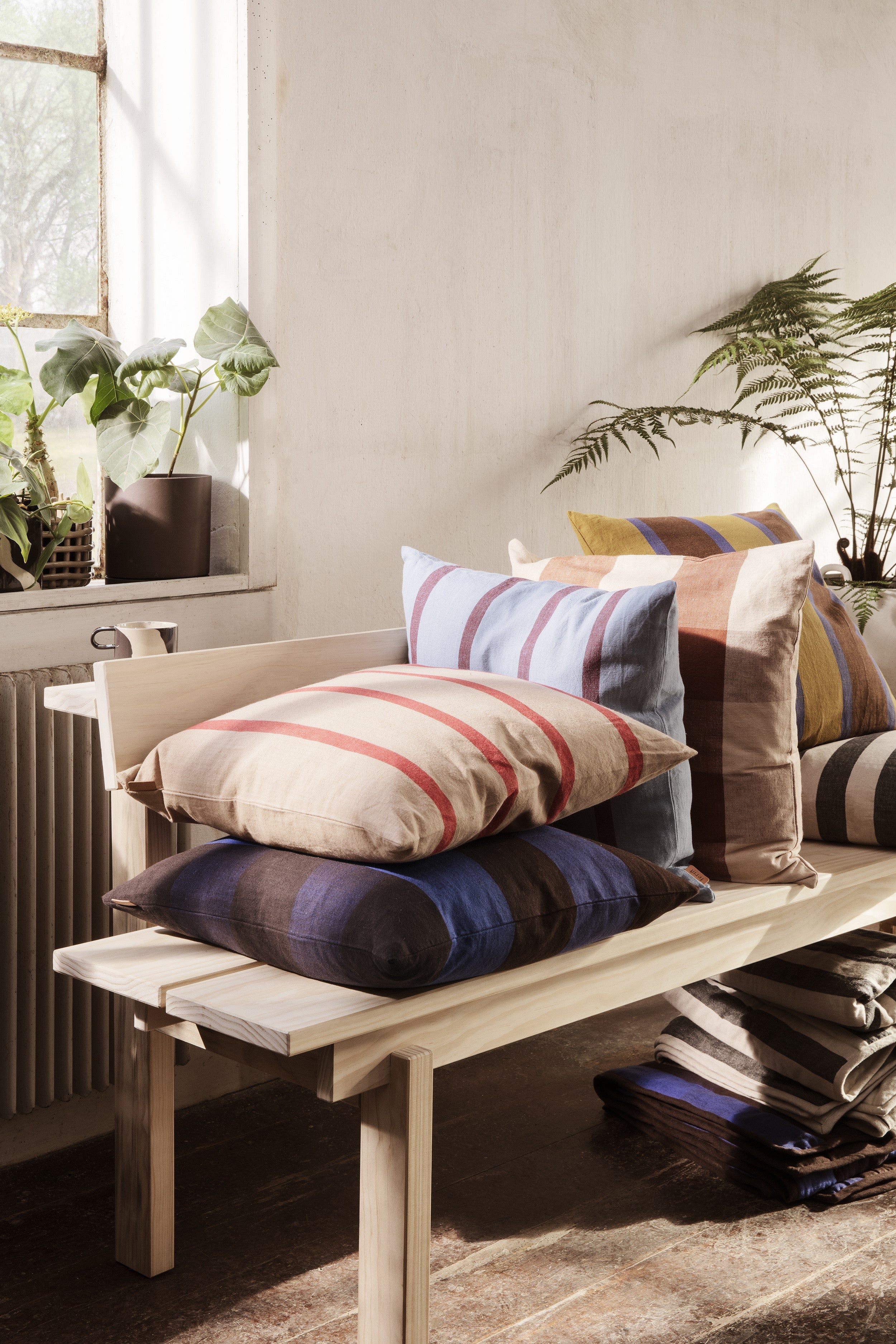 Grand Cushion - Lime/Bright Blue/Choco| ferm LIVING | Home of Solinfo