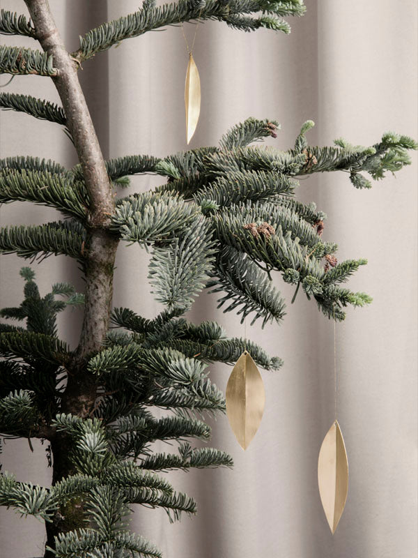 Leaf brass ornaments | ferm LIVING | Home of Solinfo