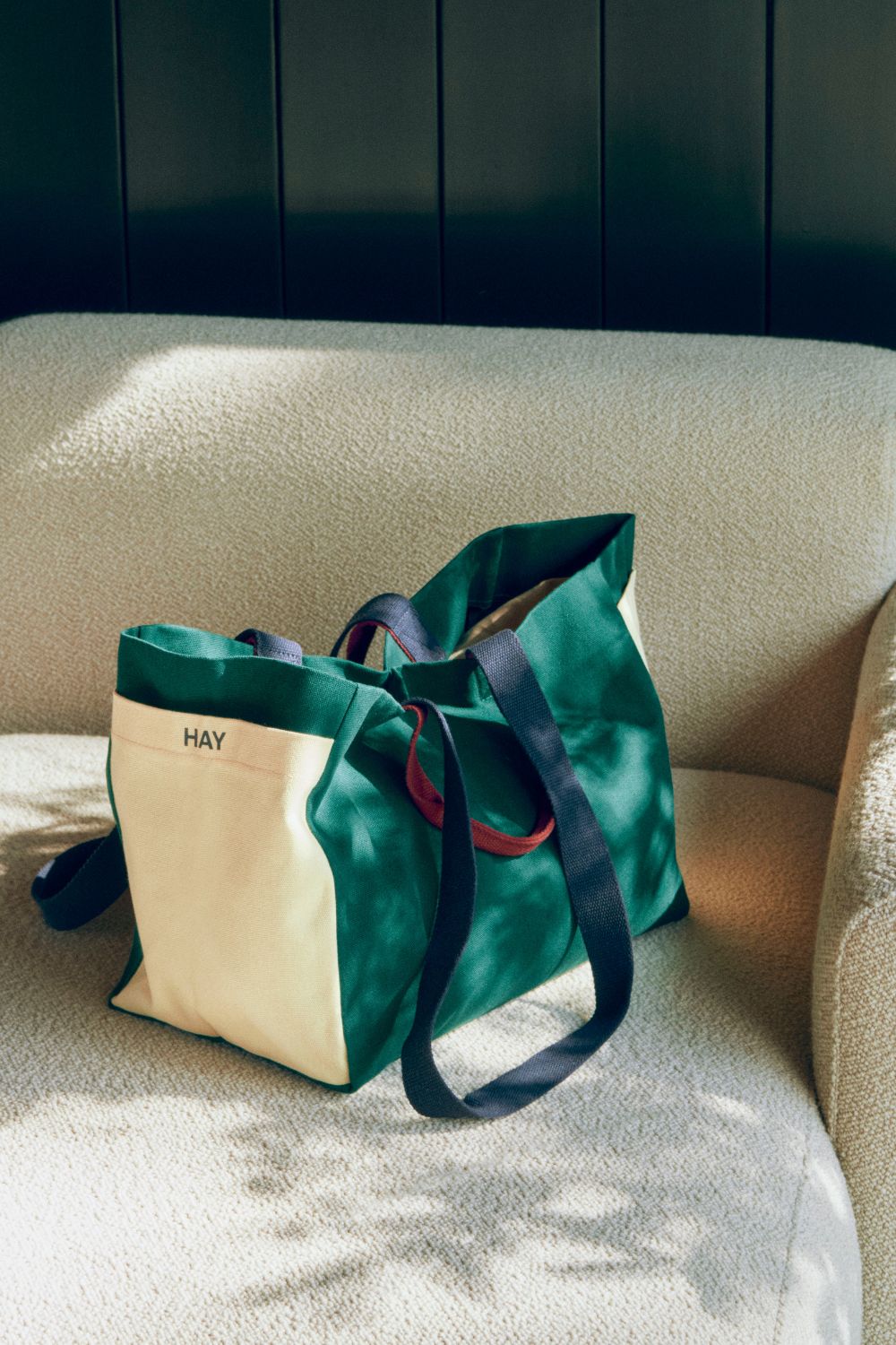 Weekend Bag Organic Small Dark Green Multi | Hay | Home of Solinfo