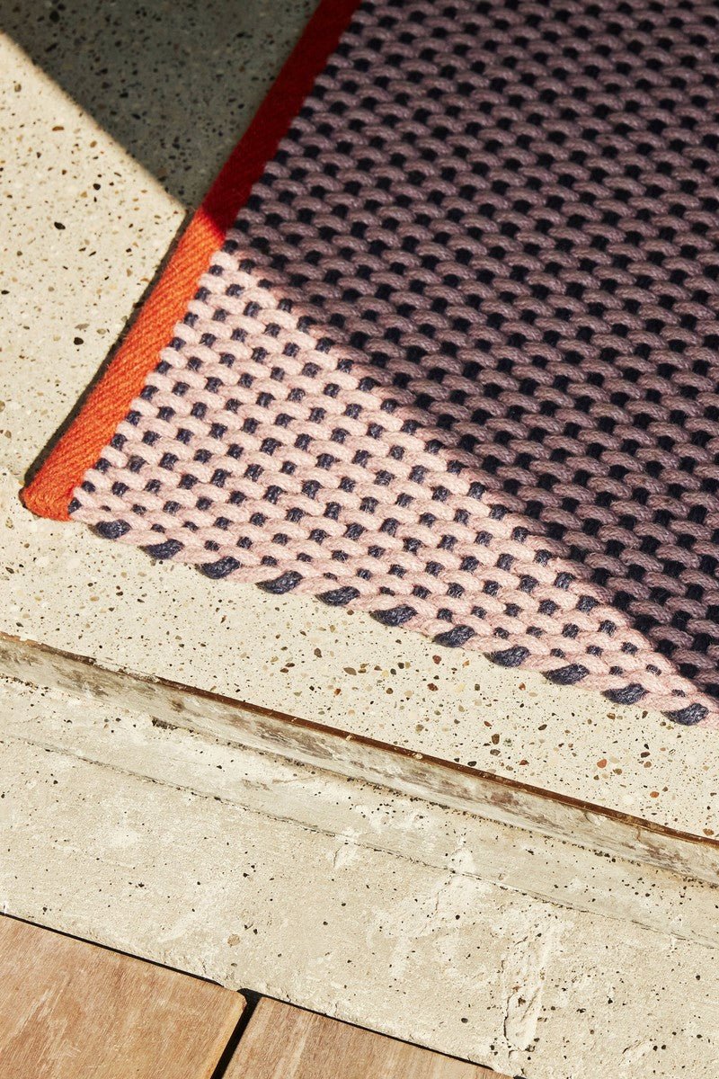 Door mat pink